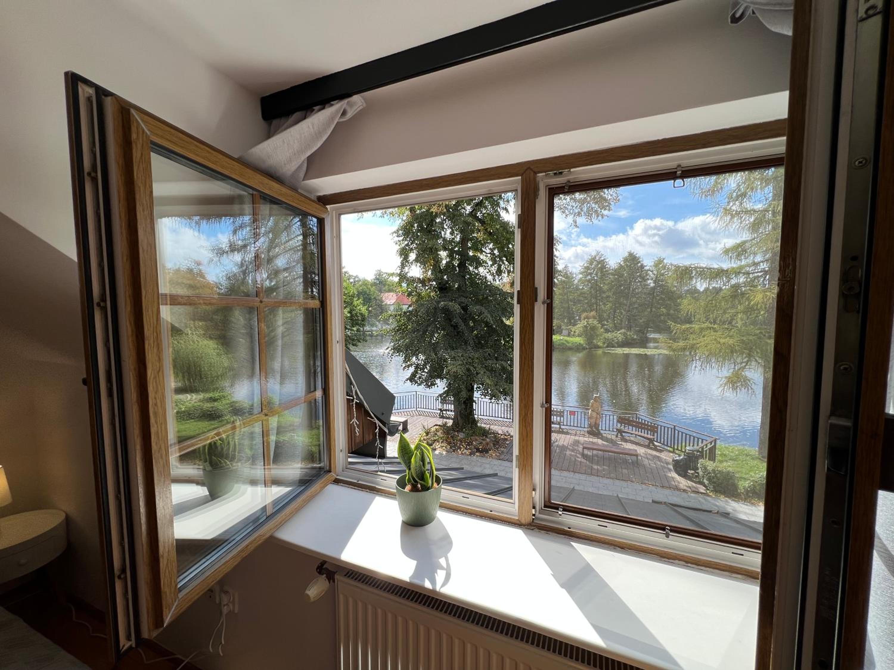 Double Room with Lake View