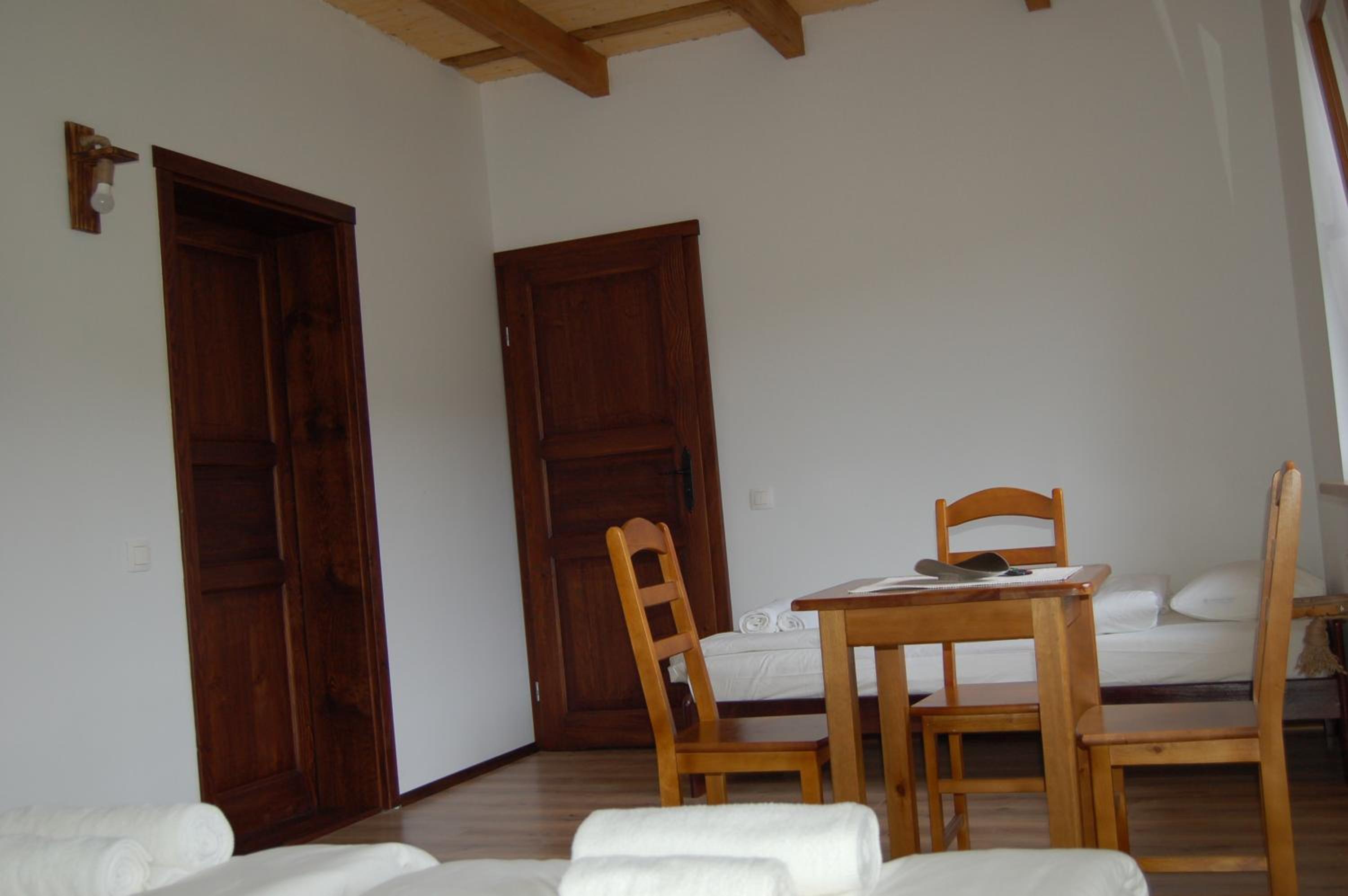 Triple Room with Private Bathroom photo 1