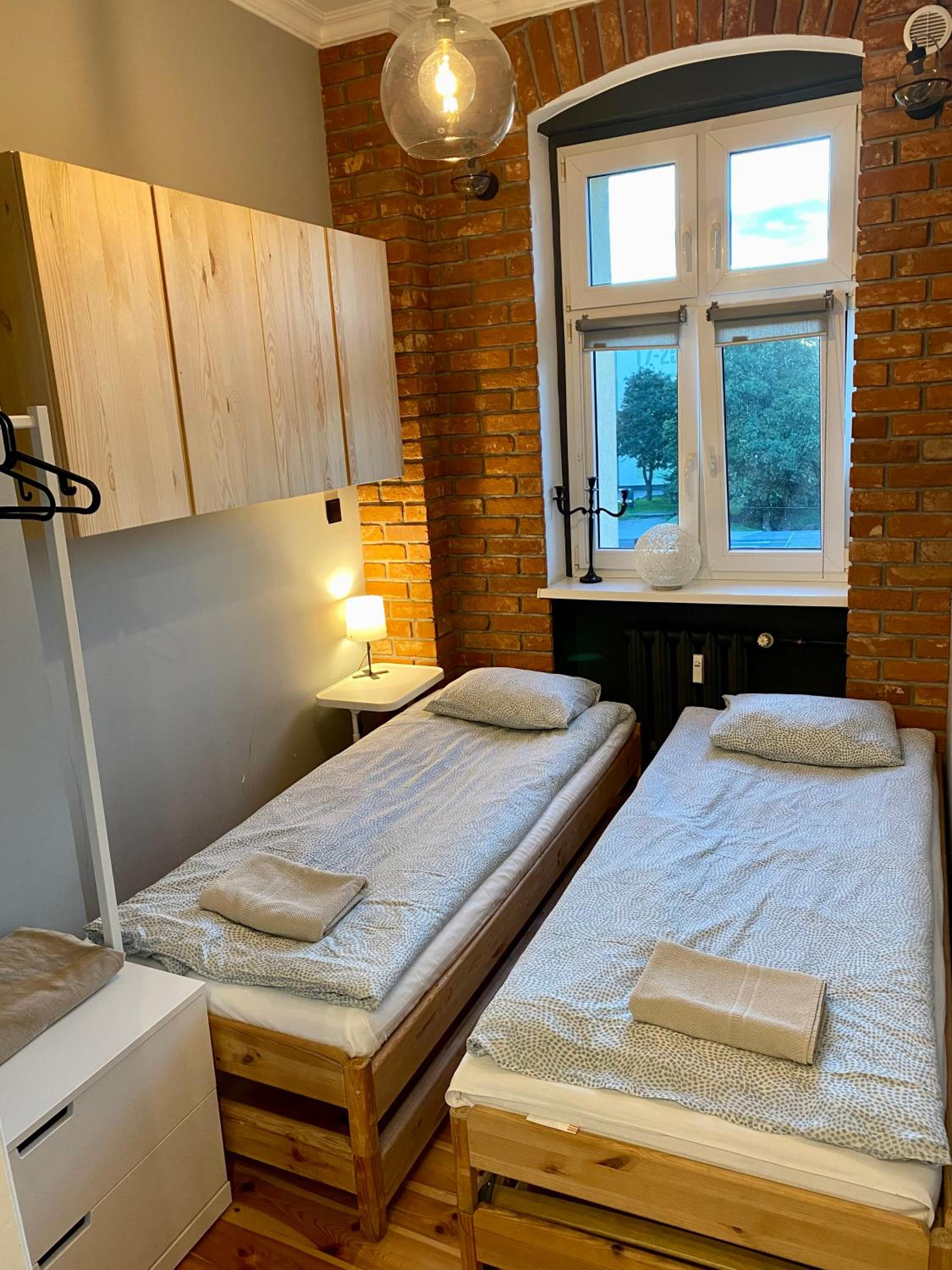 One-Bedroom Apartment - Photo 3