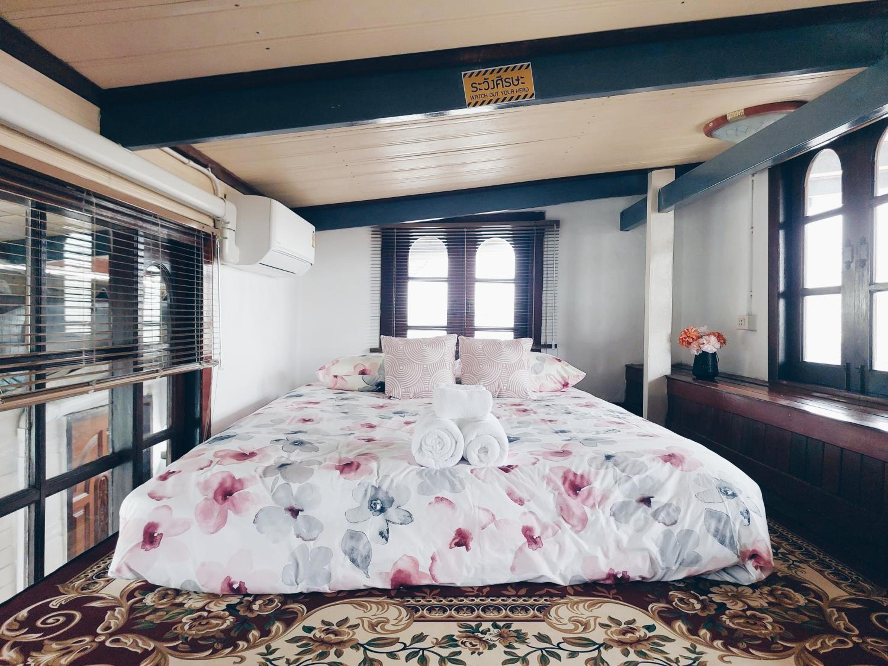 Duplex Quadruple Room - Photo 1