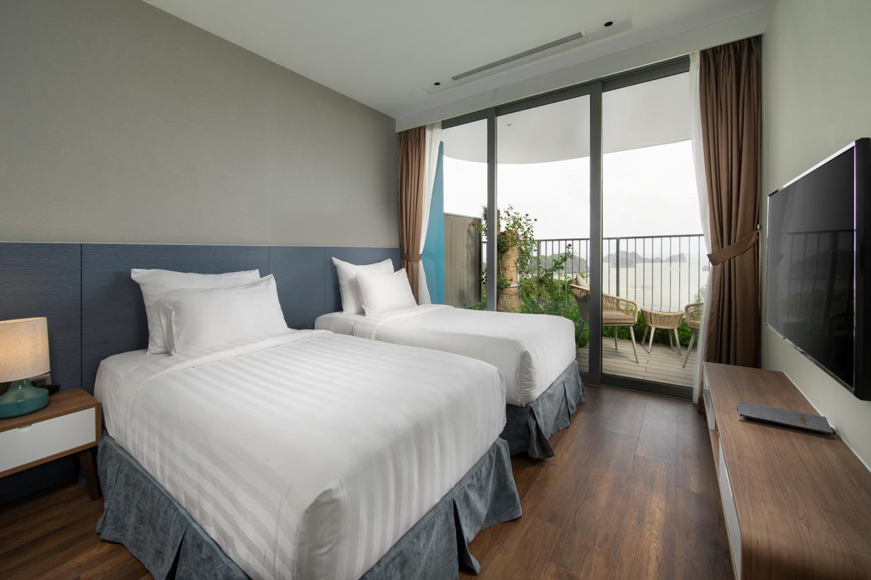 2 Premier Ocean Residence