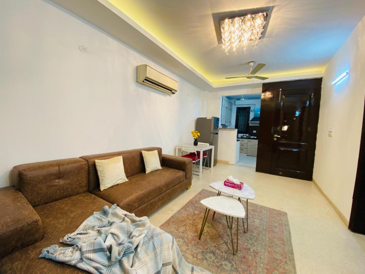 Superior One-Bedroom Apartment