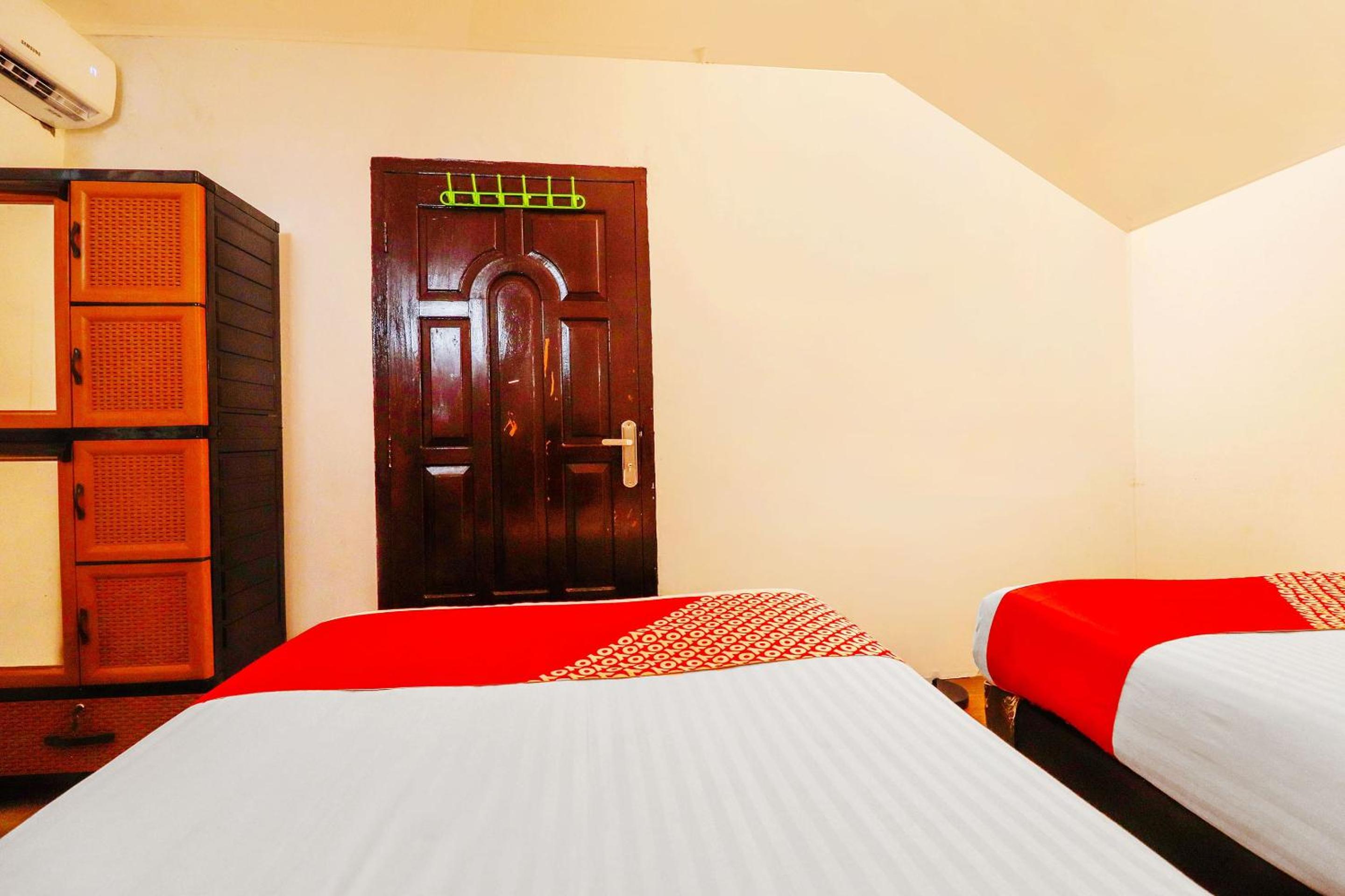 Delxue Twin Room photo 2