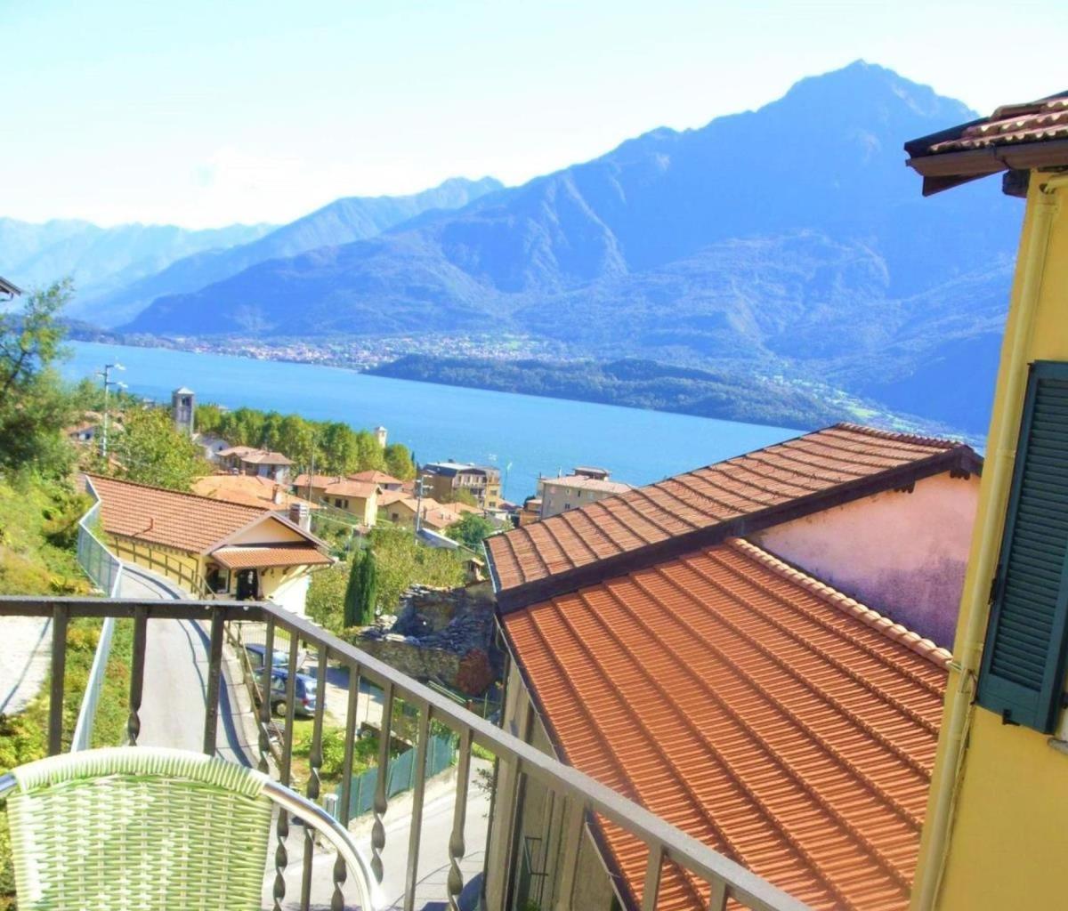 Apartment with Lake View