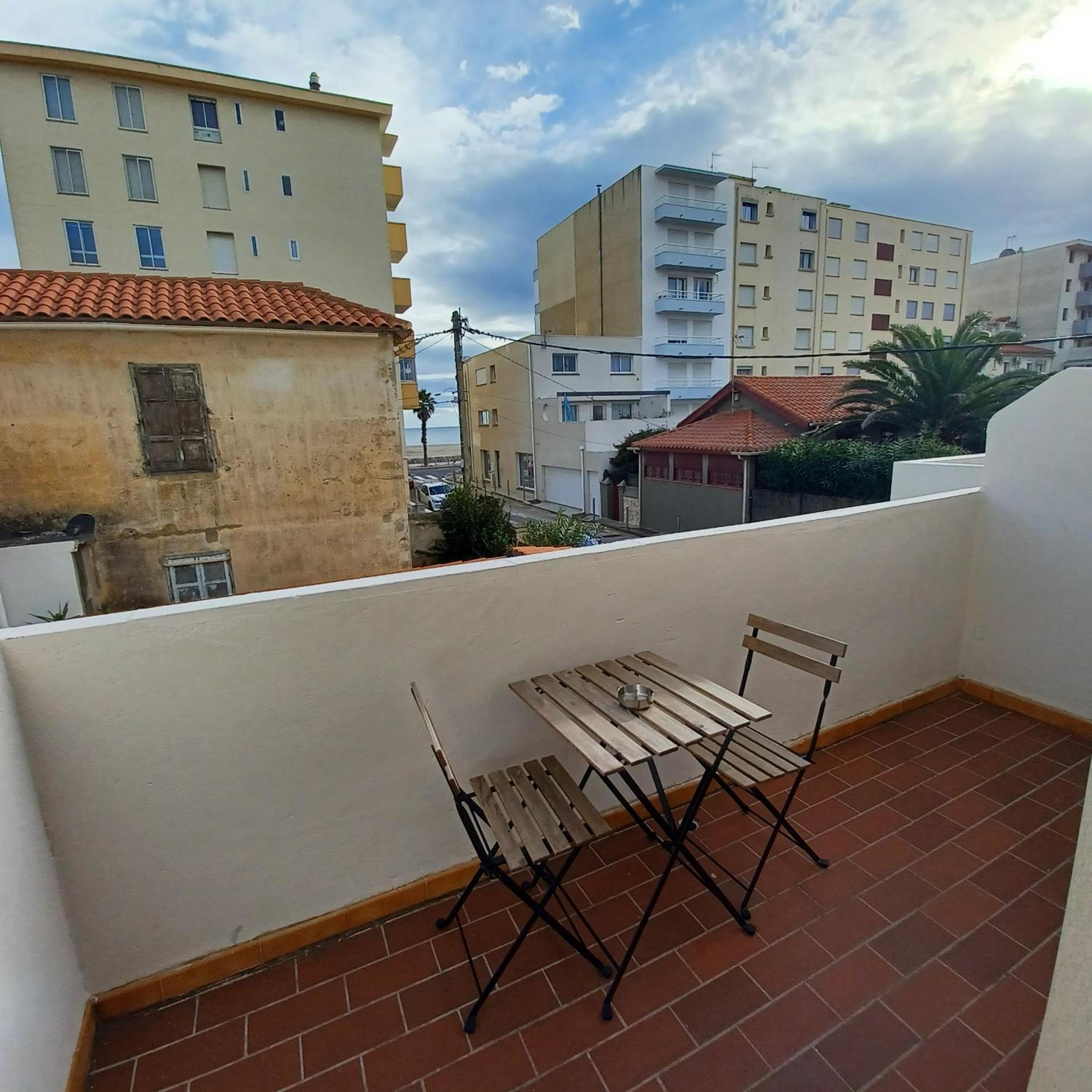 Double Room - Photo 6
