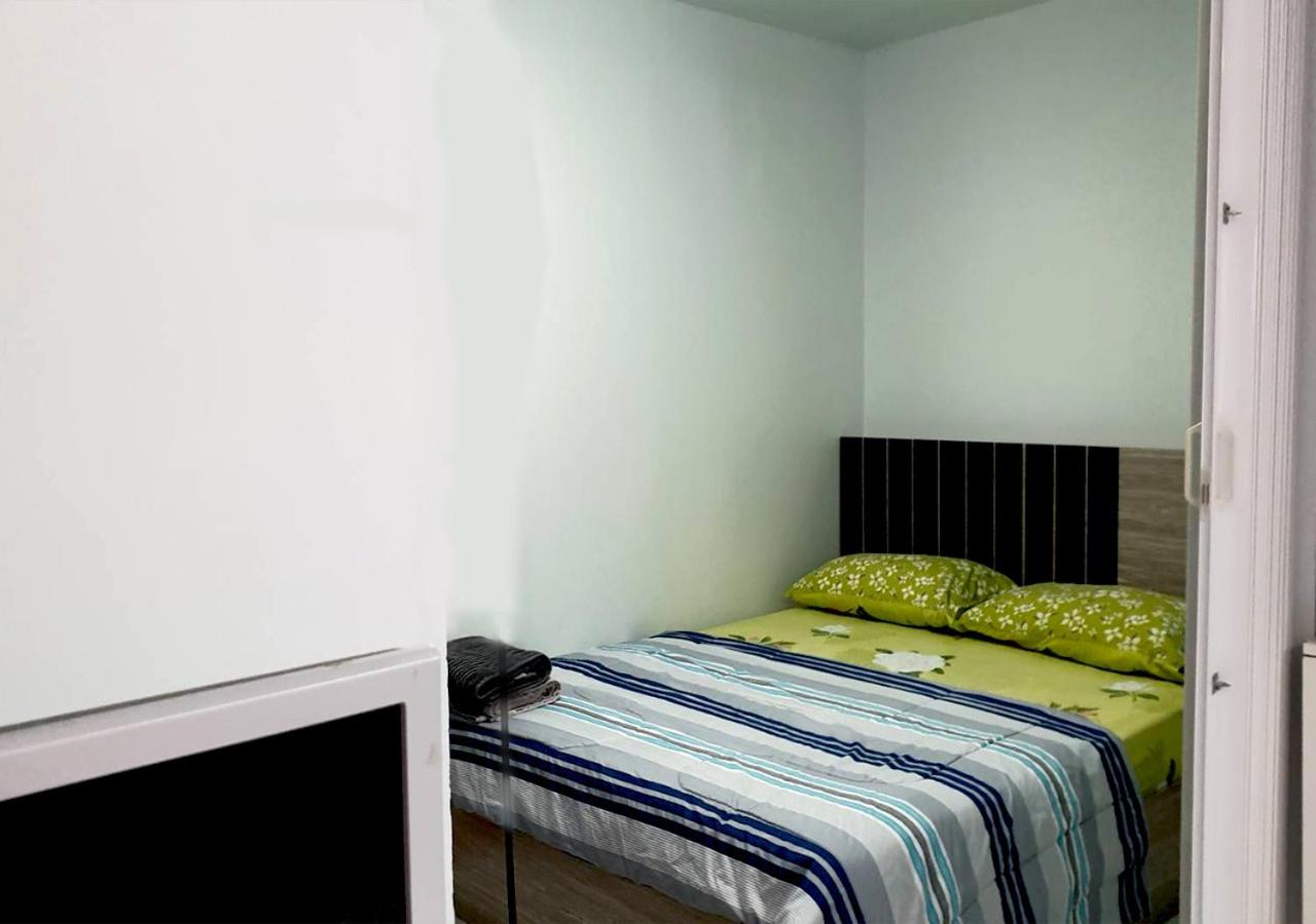 One-Bedroom Apartment - Photo 7