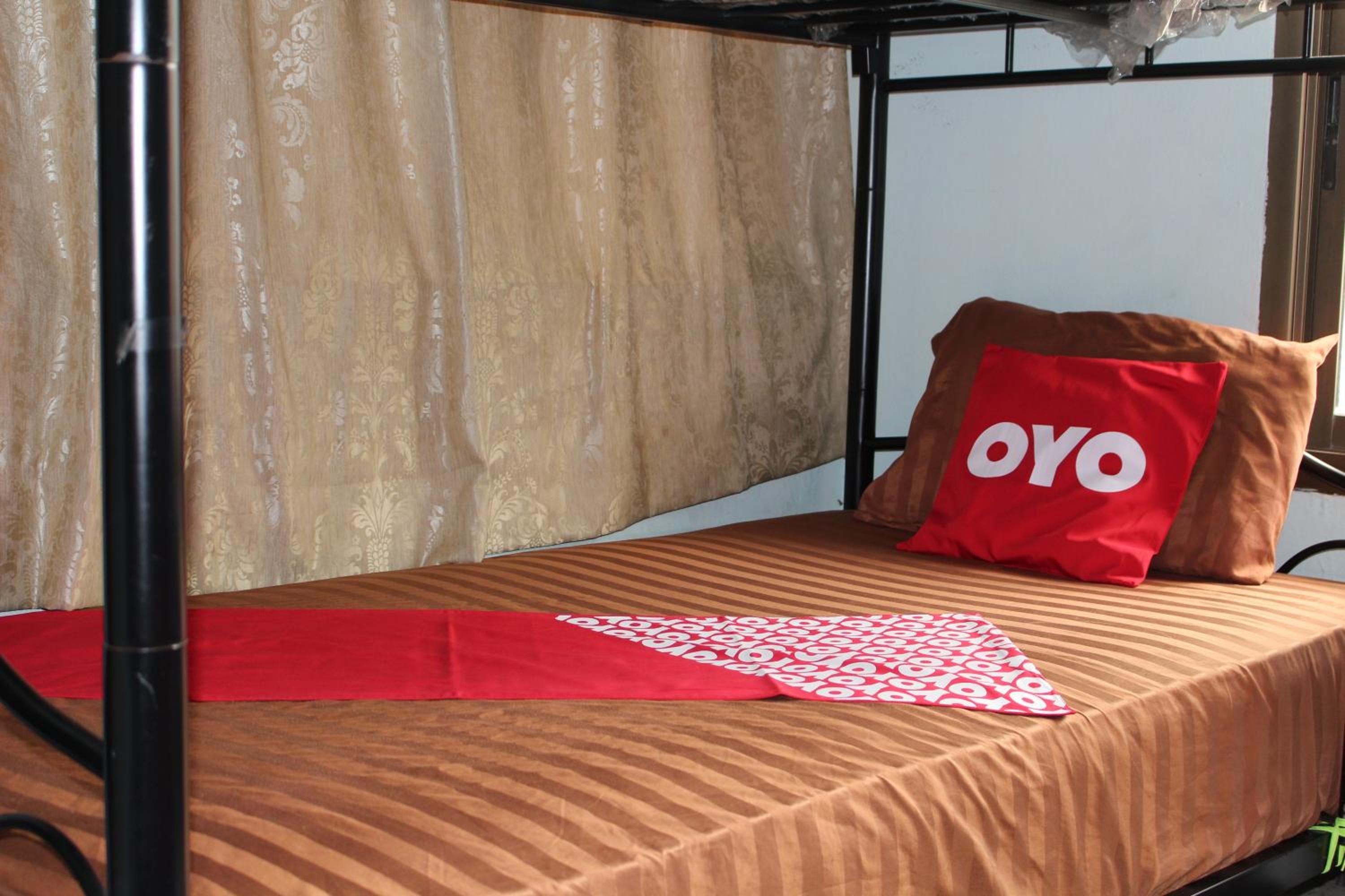 Bed in 4-Bed Female Dormitory Room photo 2