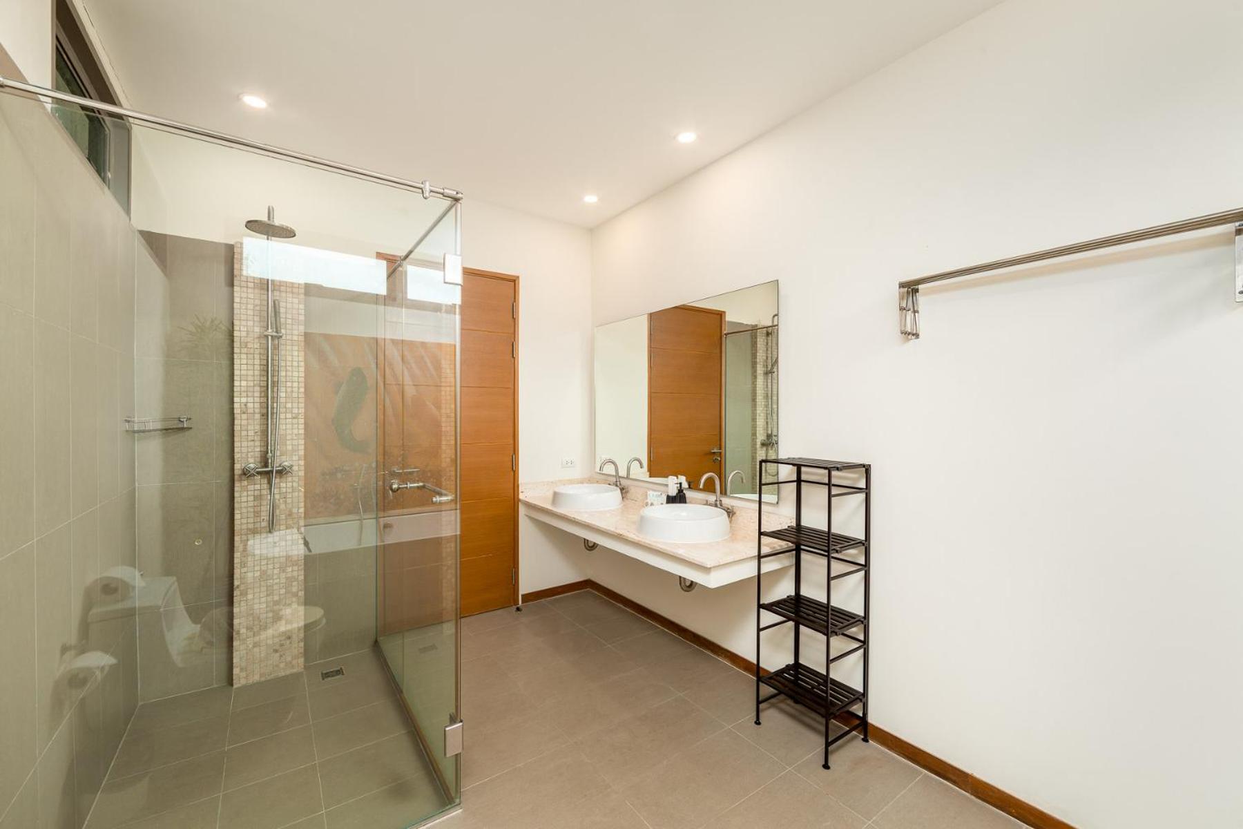 Villa with Private Pool photo 1