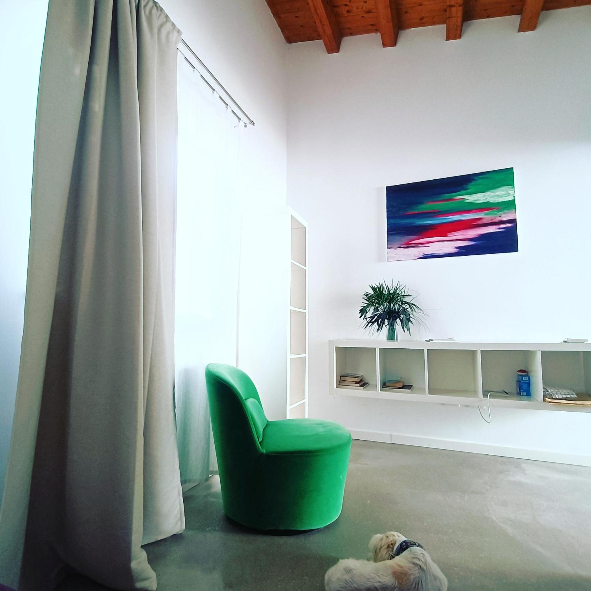 Apartment photo 2
