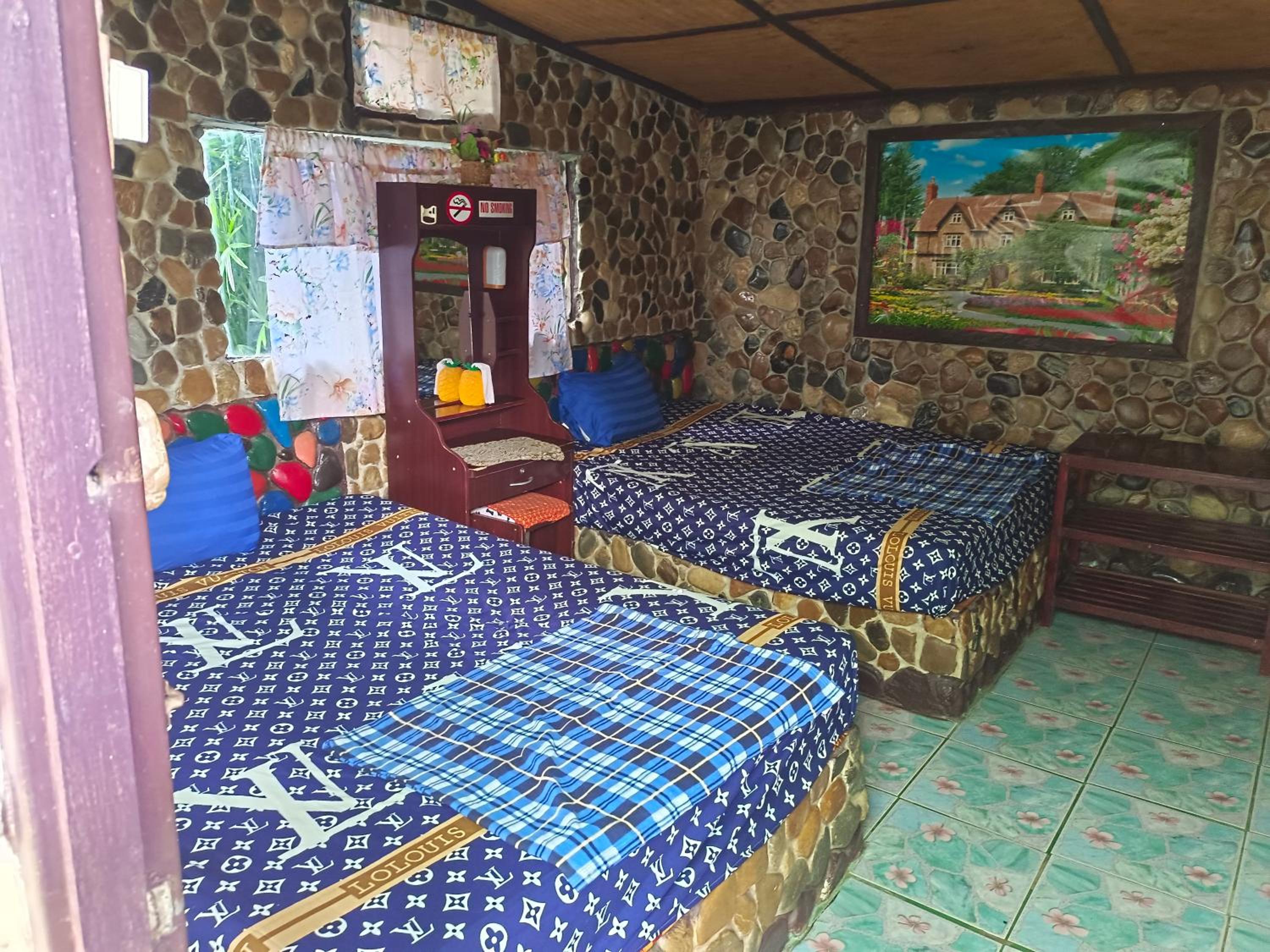 Standard Double Room with Fan photo 1