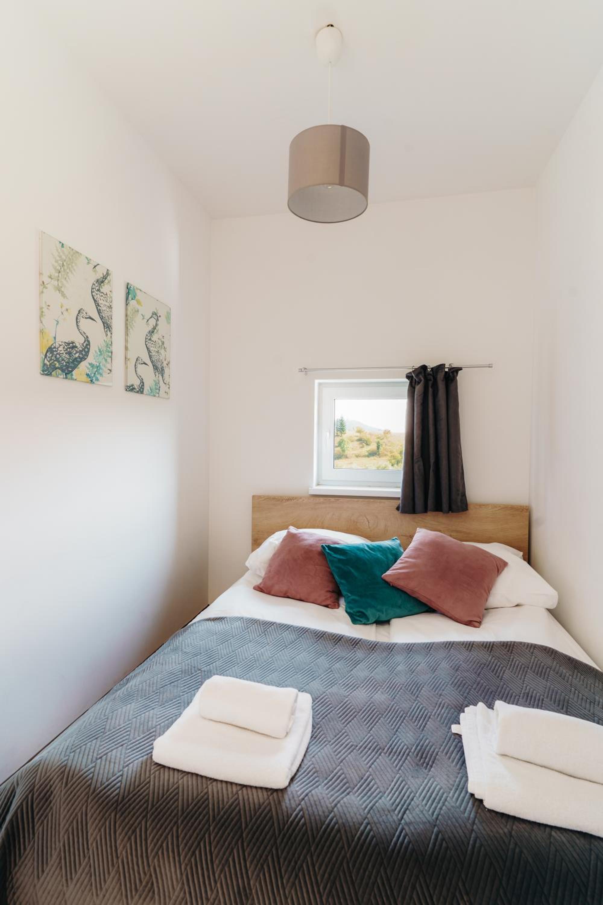 One-Bedroom Apartment - Photo 7