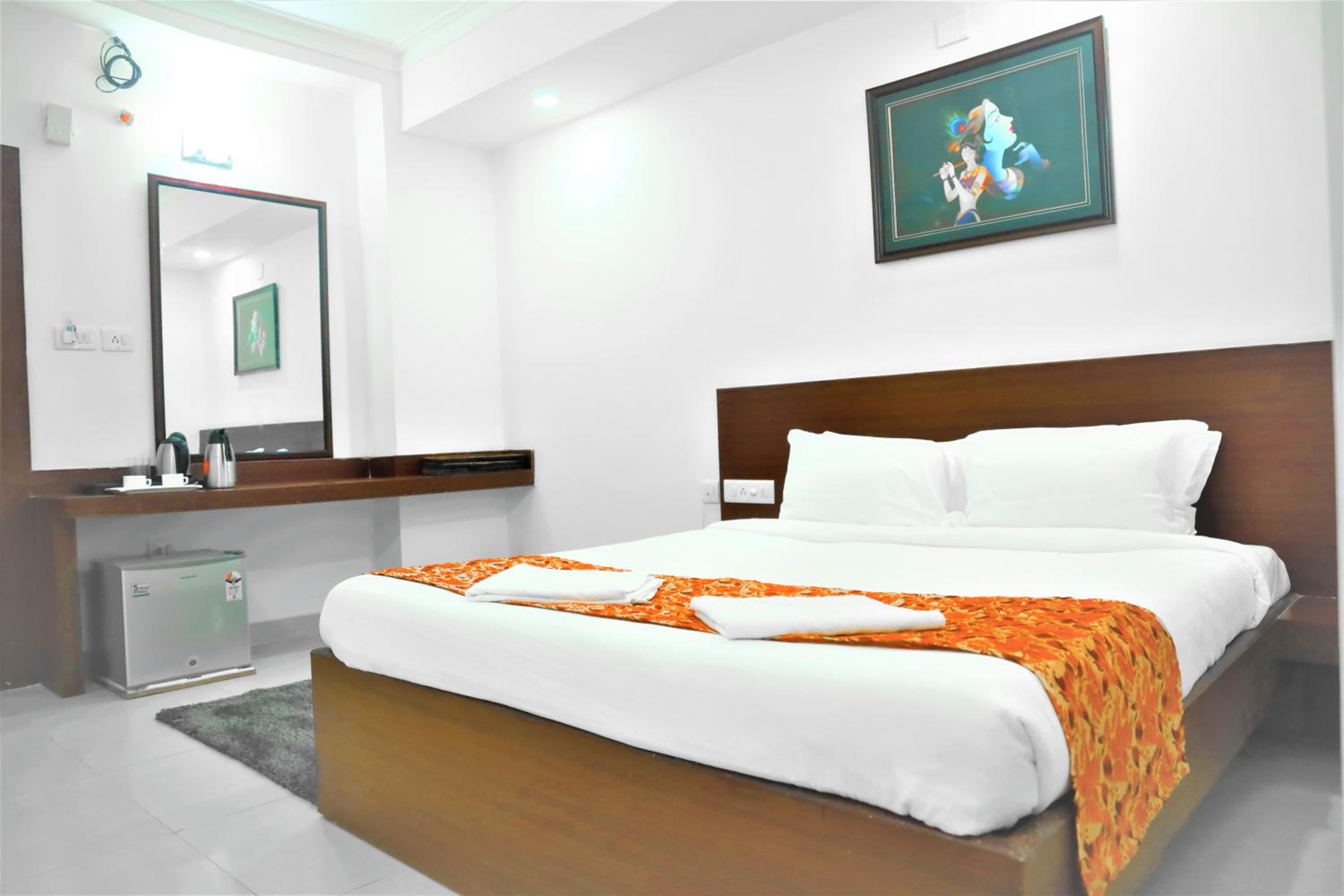 Deluxe King Room photo 2