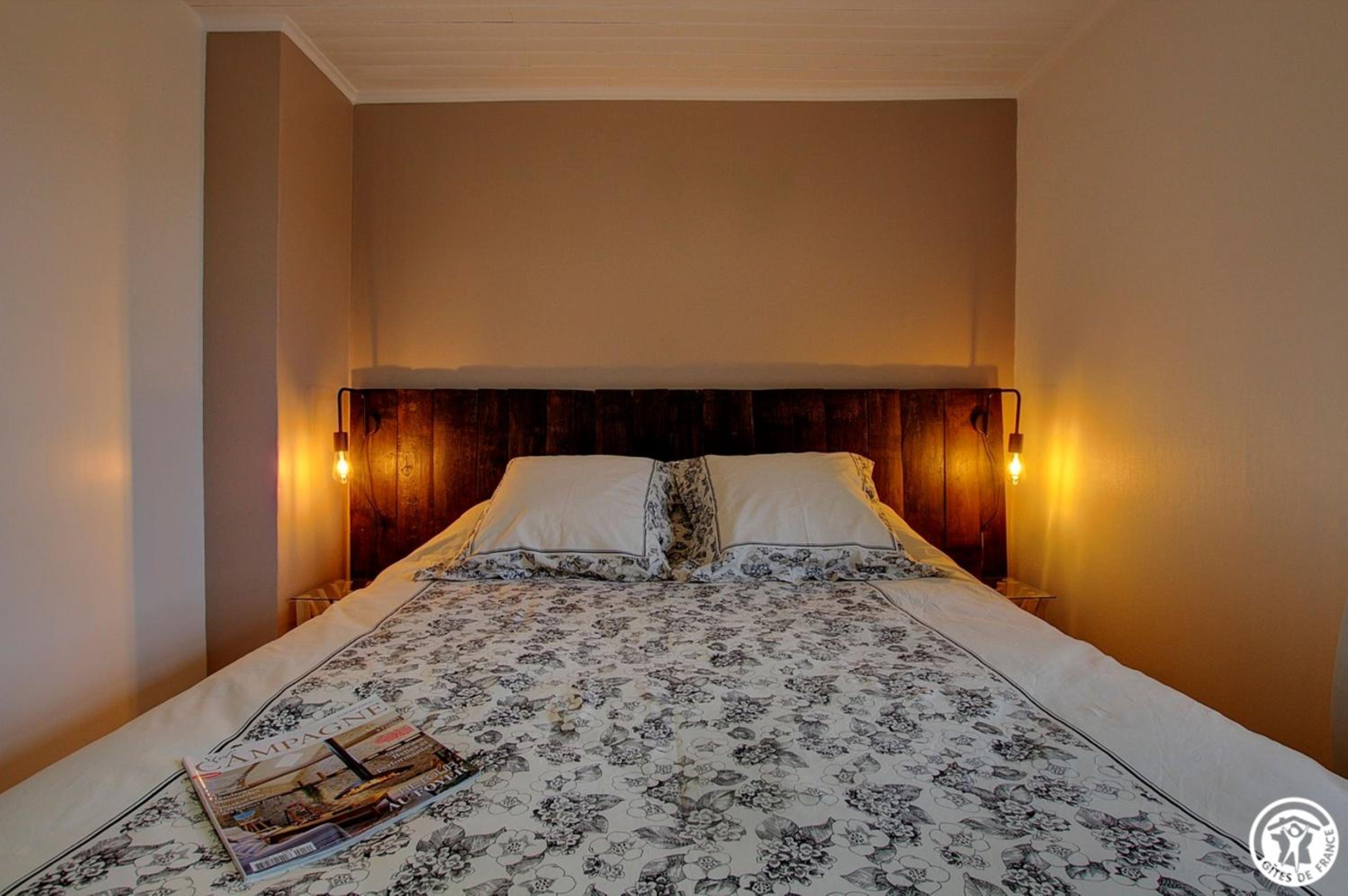Deluxe Double Room with Shower