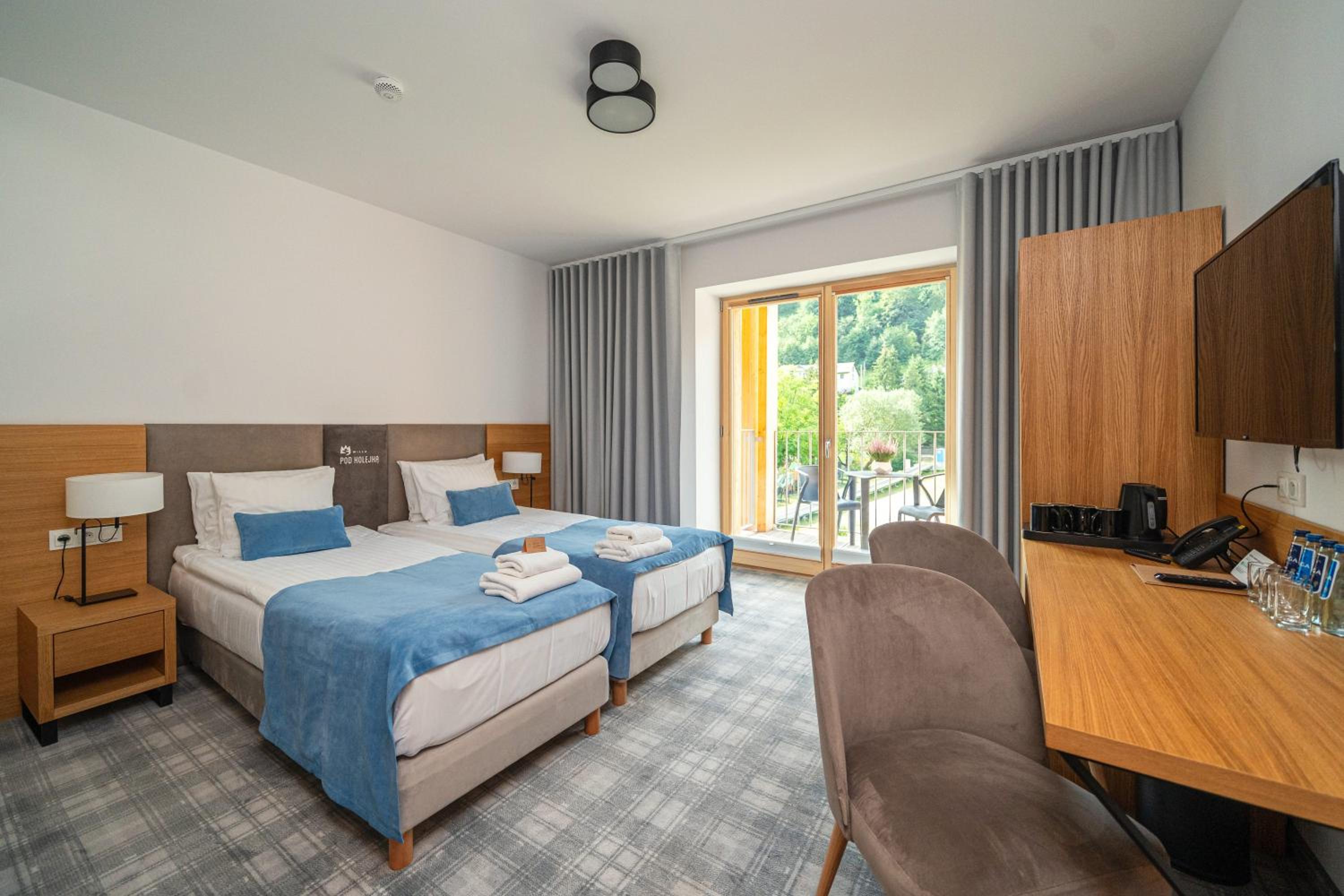 Deluxe Double Room with Balcony photo 1