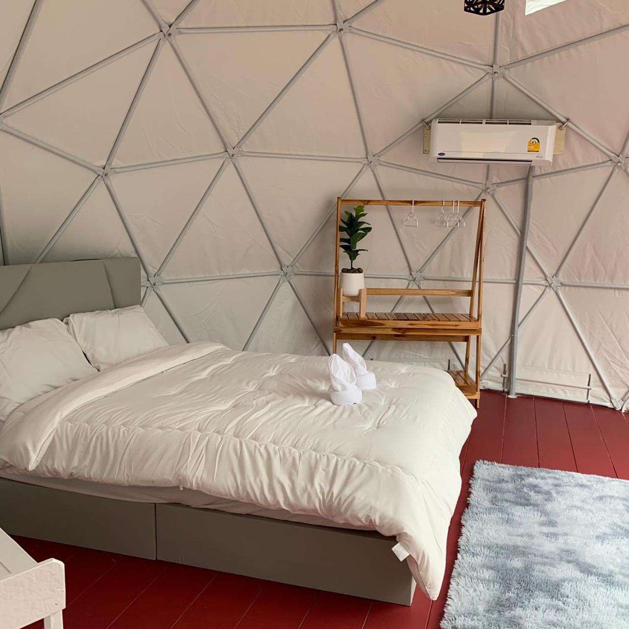 Queen Room with Garden View - Photo 1