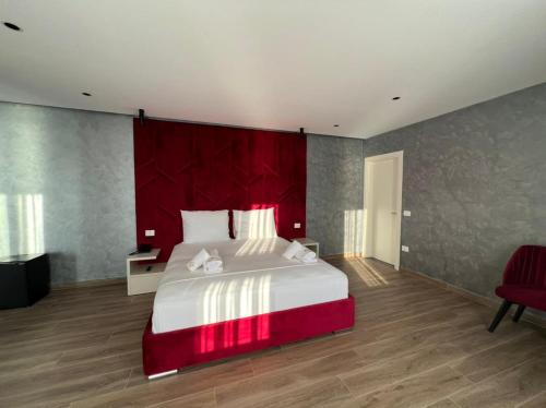 Deluxe Suite with Sea View photo 3