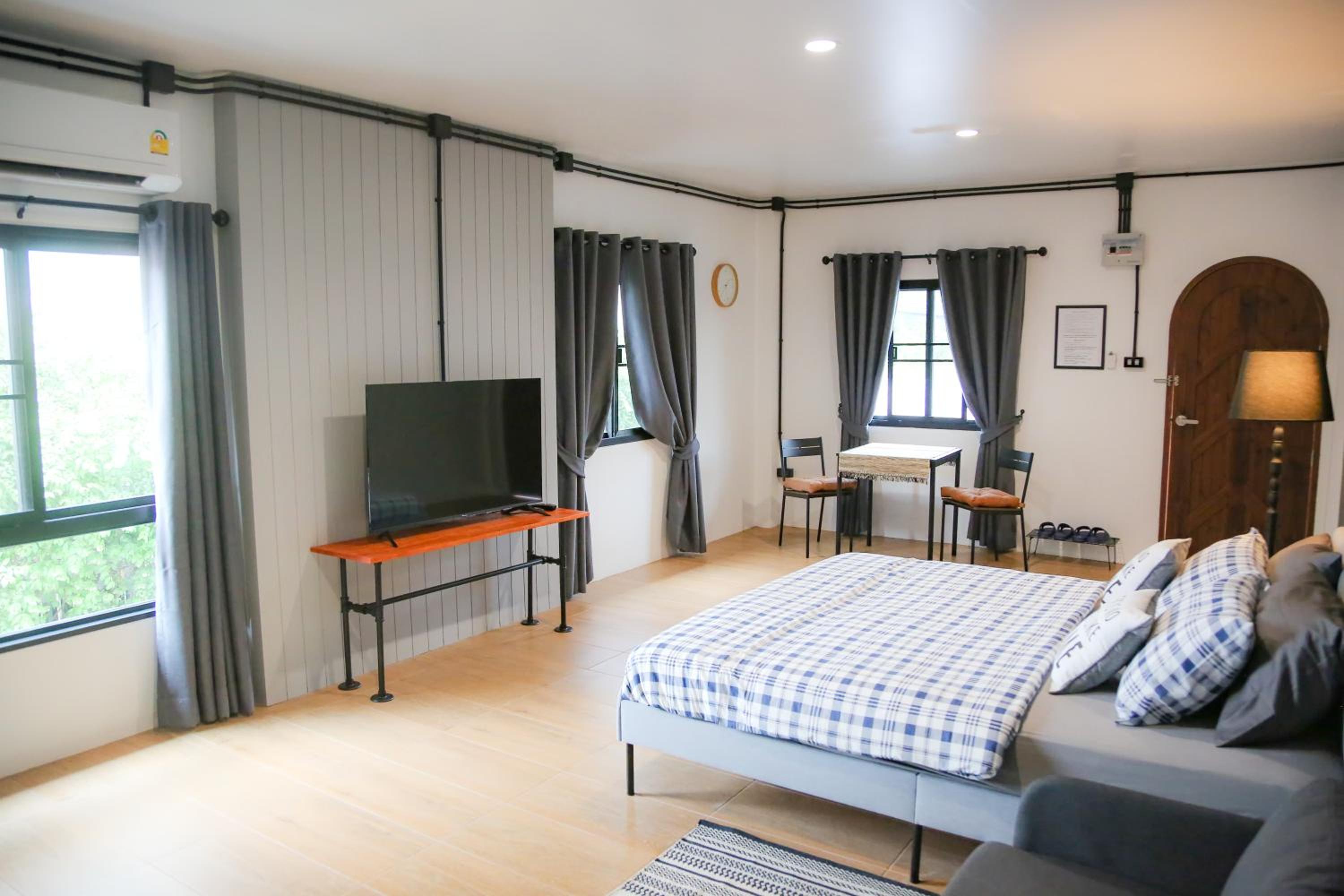 Double Room with Private Bathroom