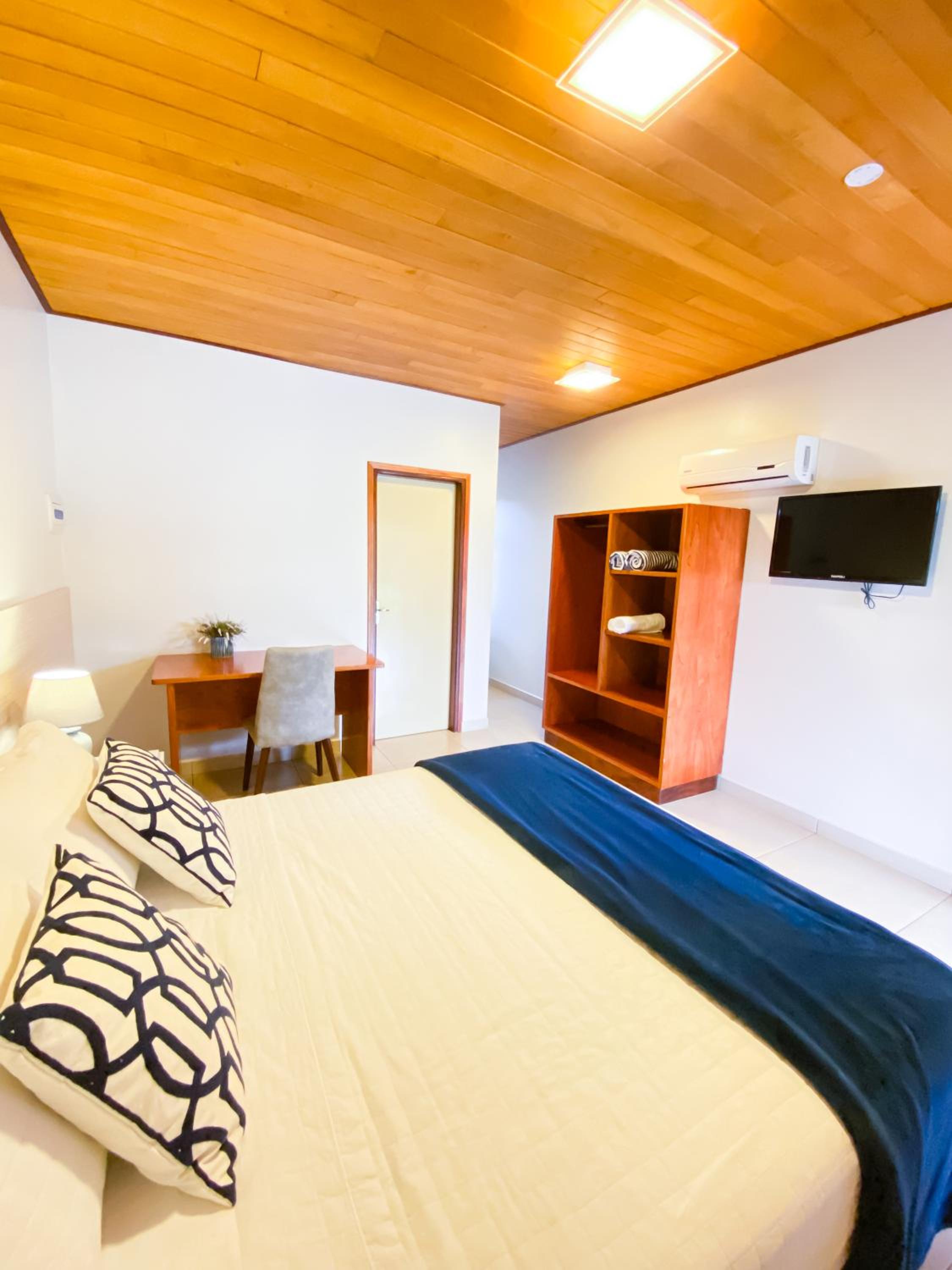 Standard Double Room photo 3