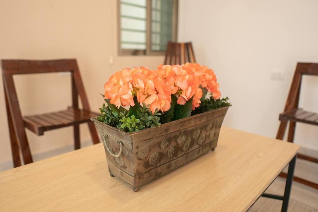 One-Bedroom House - Photo 25