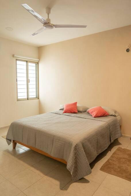 Three-Bedroom House - Photo 3