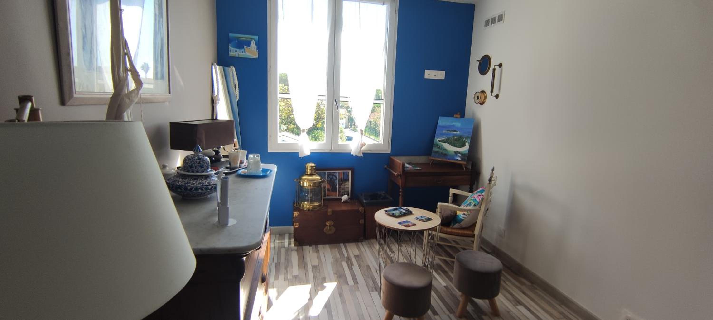 Double Room with Shared Bathroom photo 3