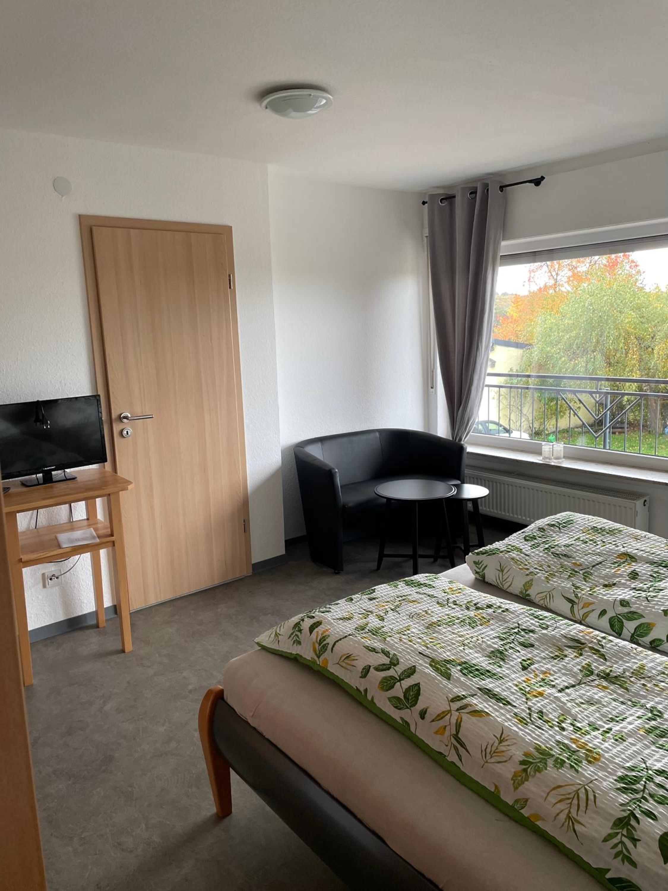 Standard Double Room - Photo 3