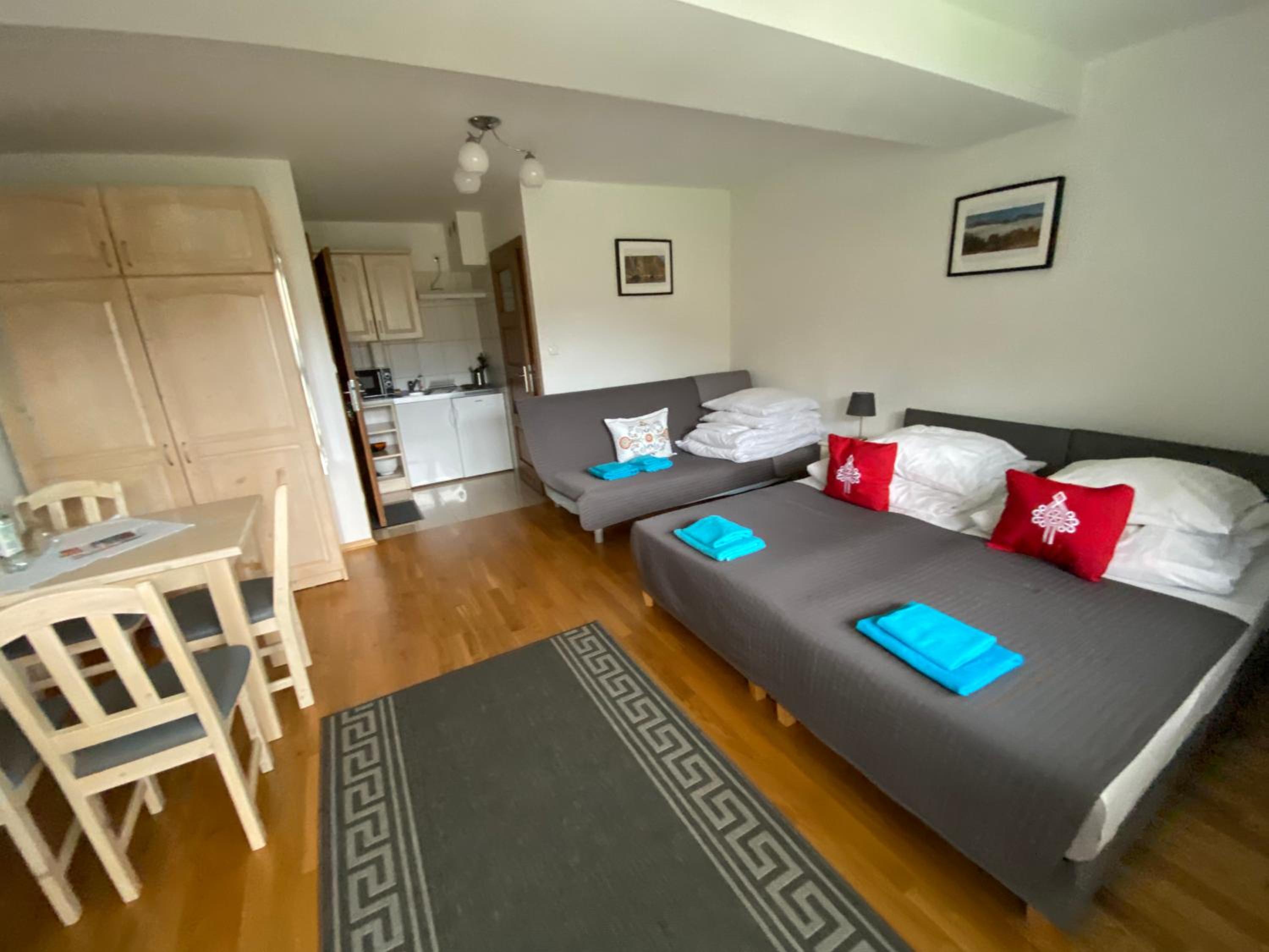 Quadruple Room with Mountain View photo 2