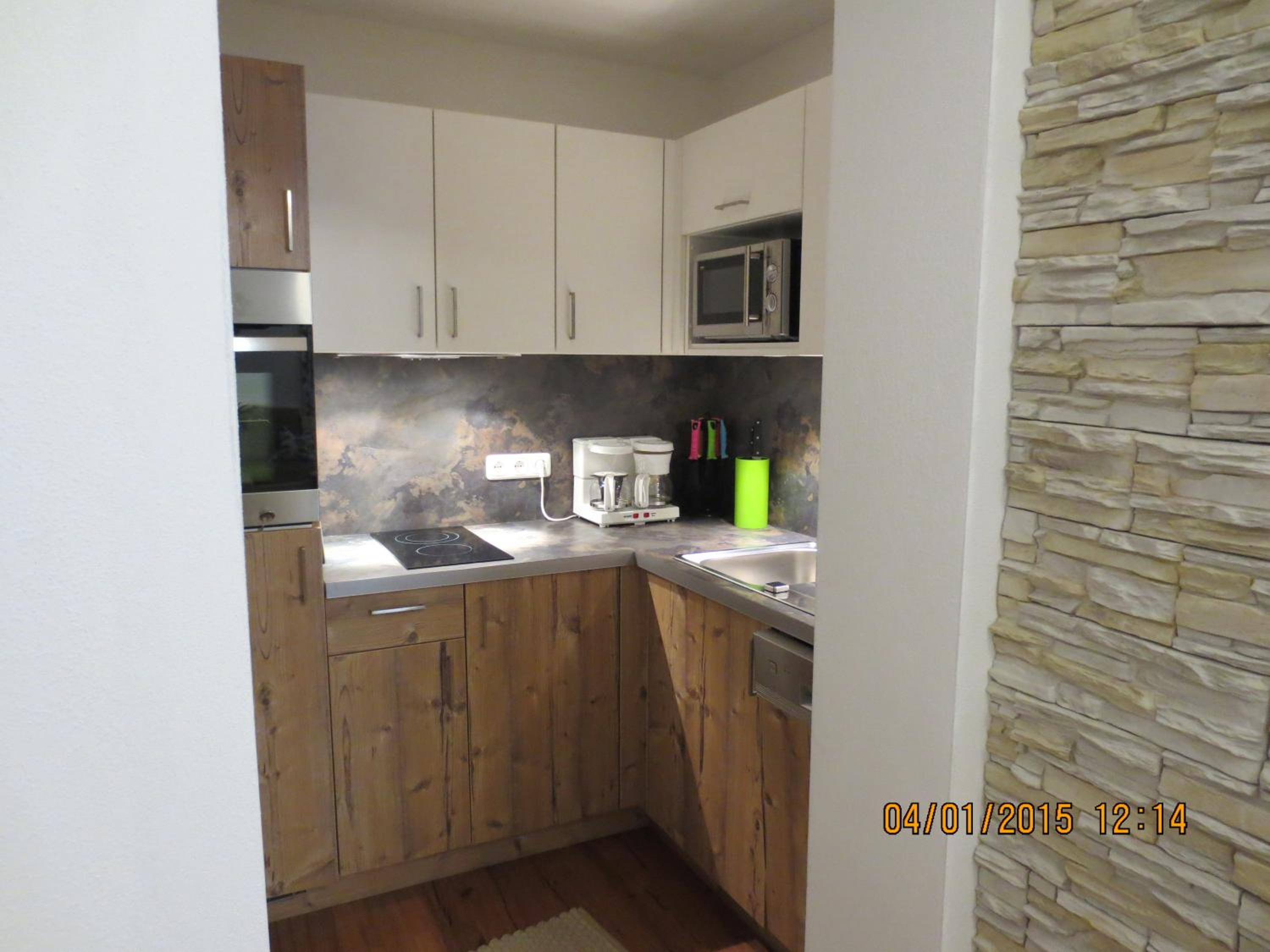 One-Bedroom Apartment with Balcony photo 3
