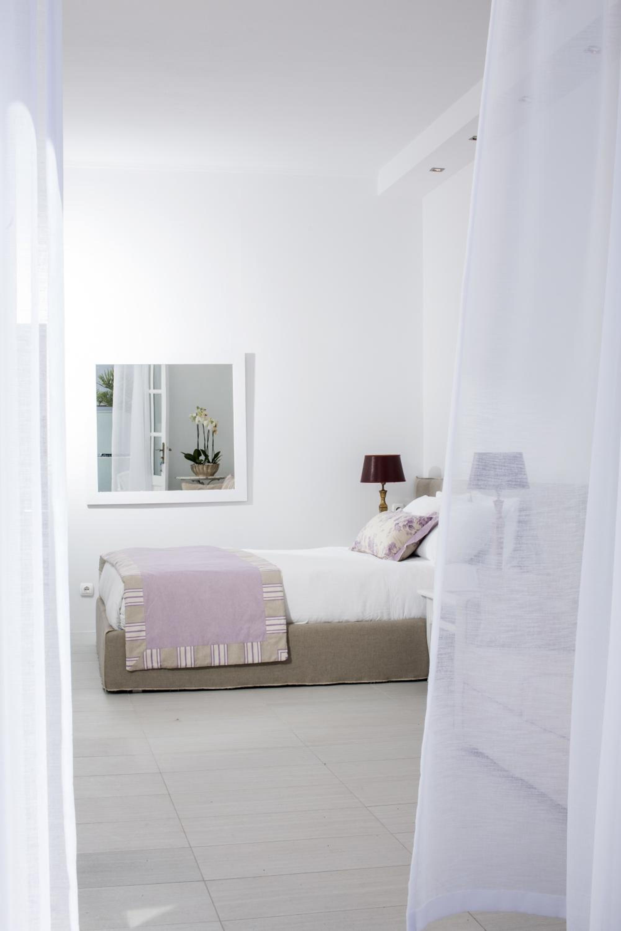Superior Double Room with Shared Pool - Inland View photo 3