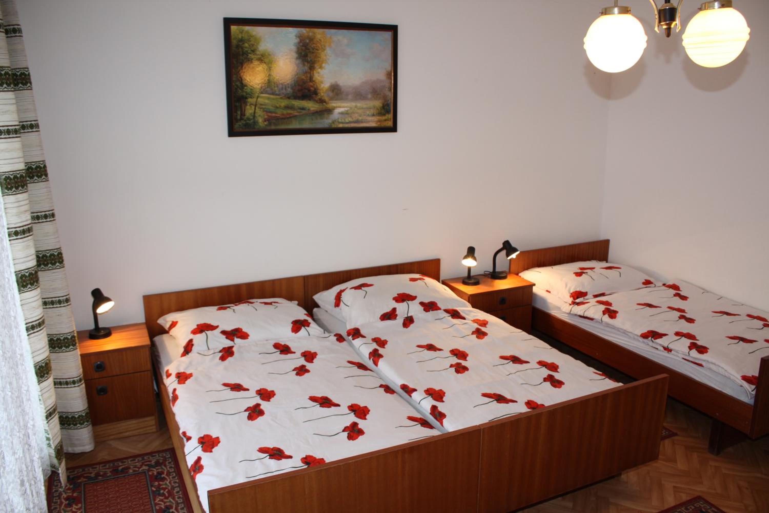 Three-Bedroom Apartment with Balcony and Sea View photo 1