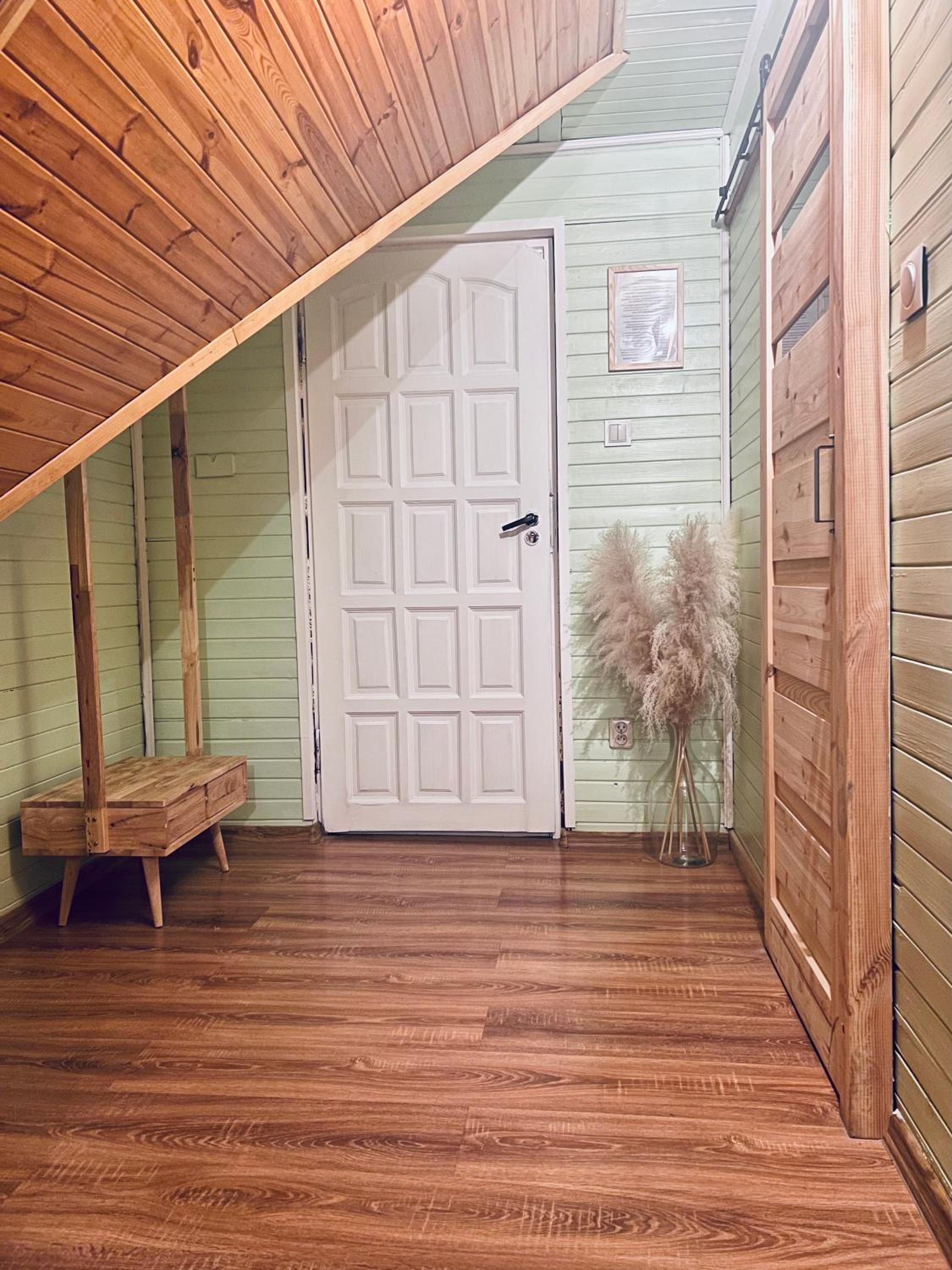 Small Single Room photo 2