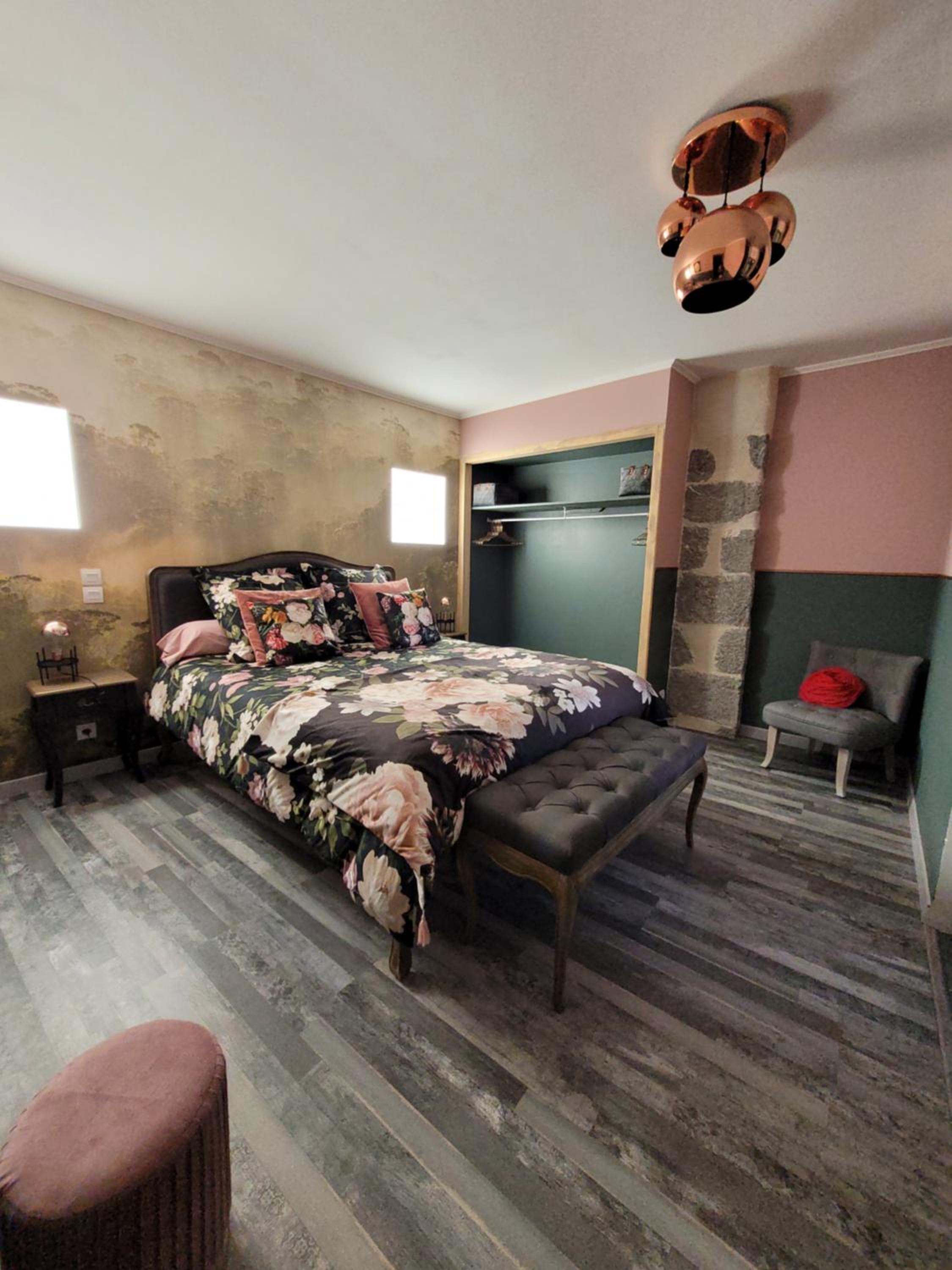Two-Bedroom Apartment - Photo 4