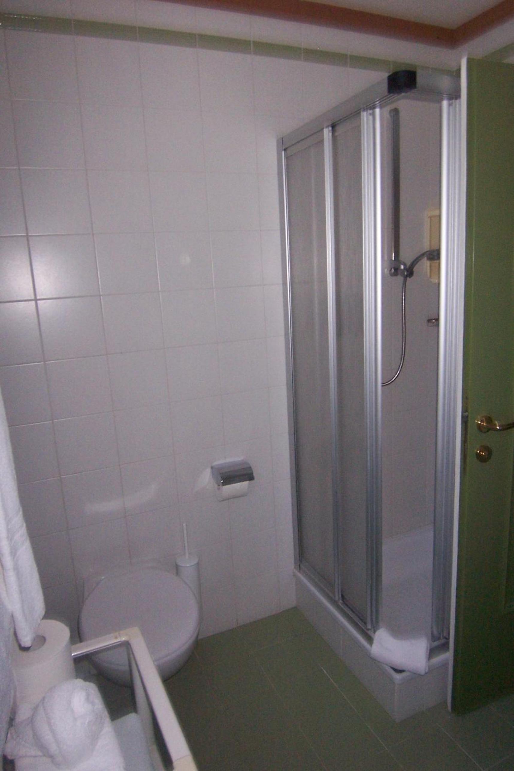 One-Bedroom Apartment 6 People photo 3