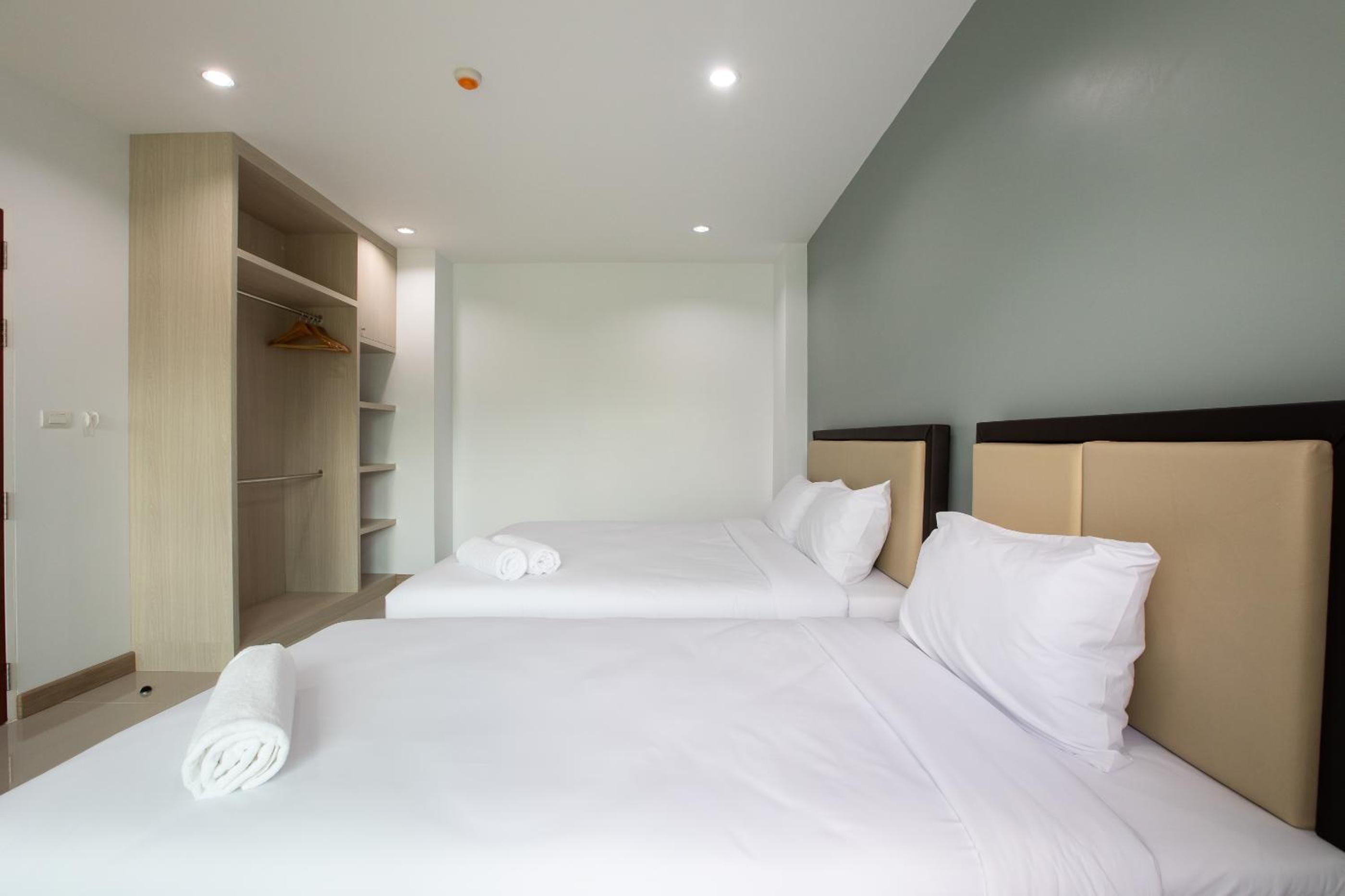 Deluxe Family Room - Photo 1