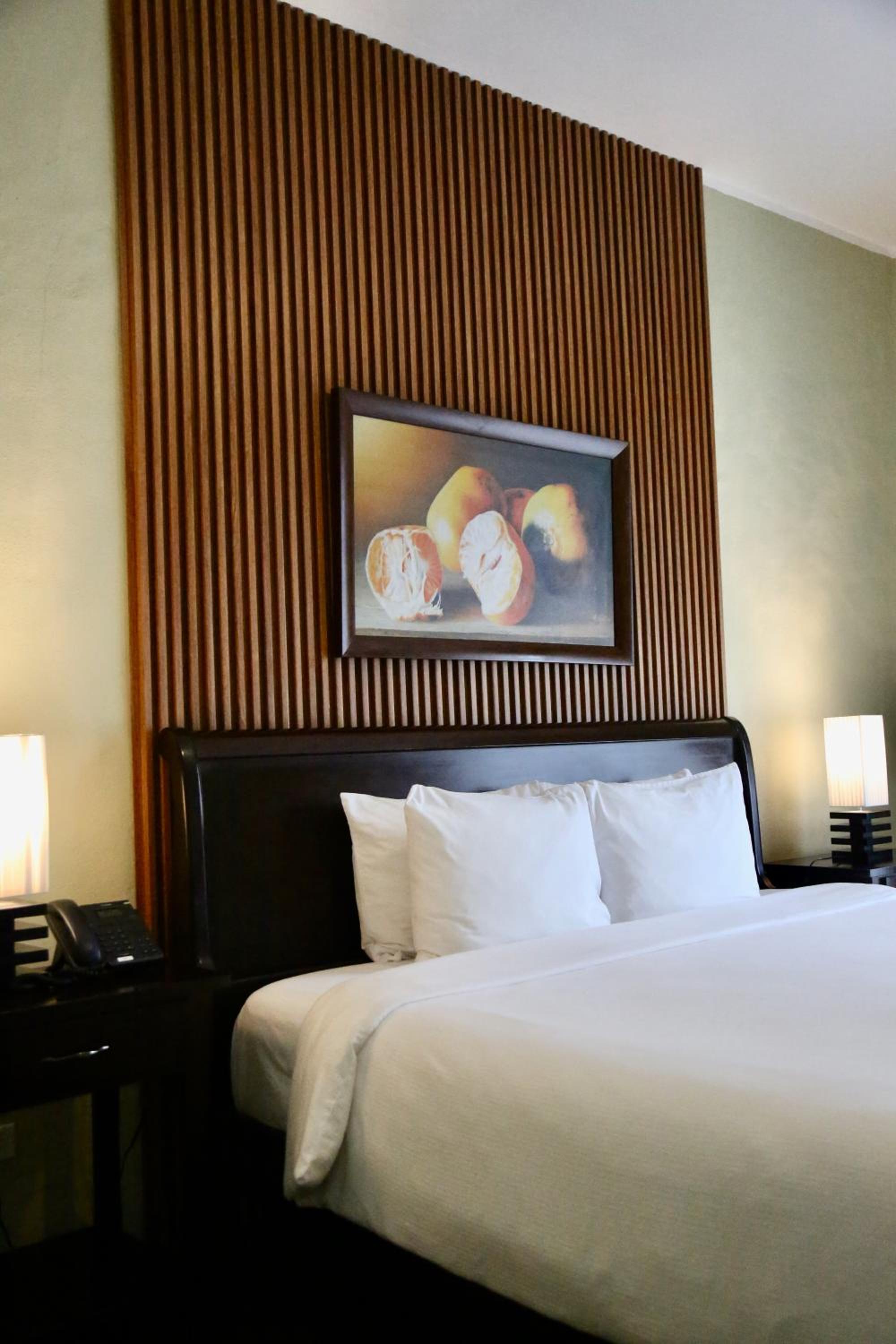 Deluxe King Room photo 3