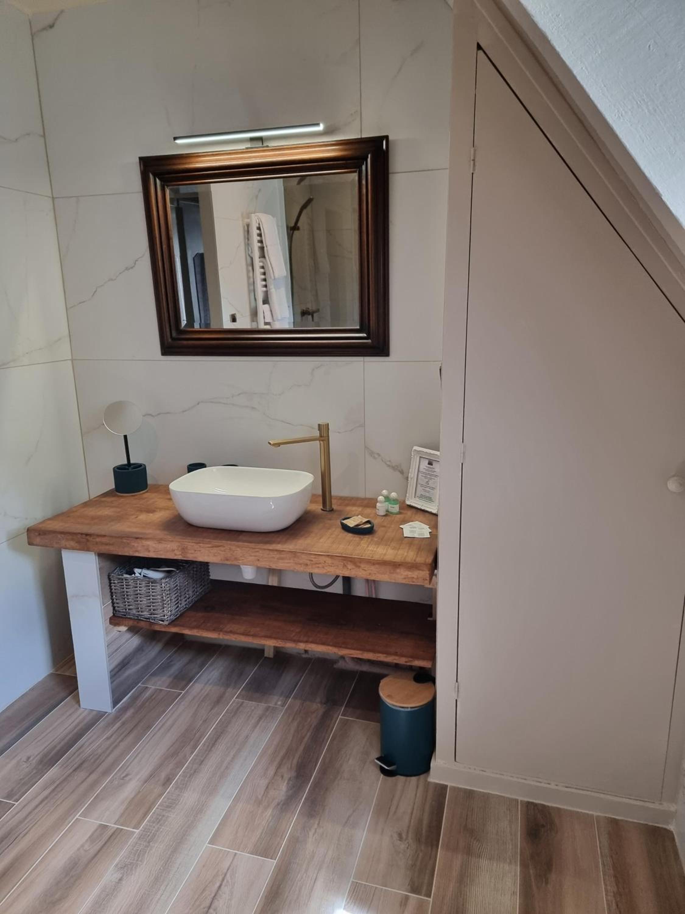 Double Room with Private Bathroom photo 3