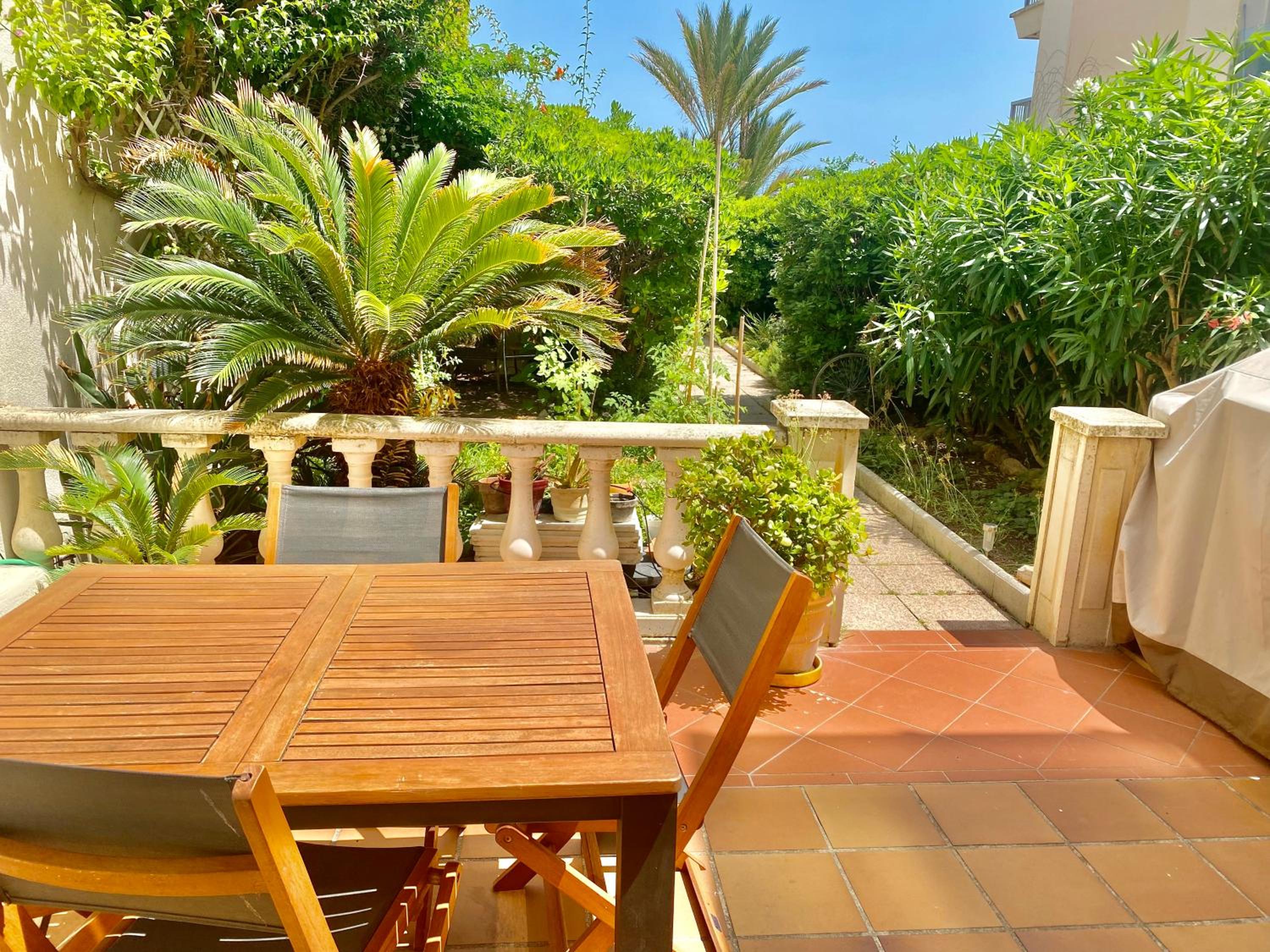 Apartment with Garden View photo 3