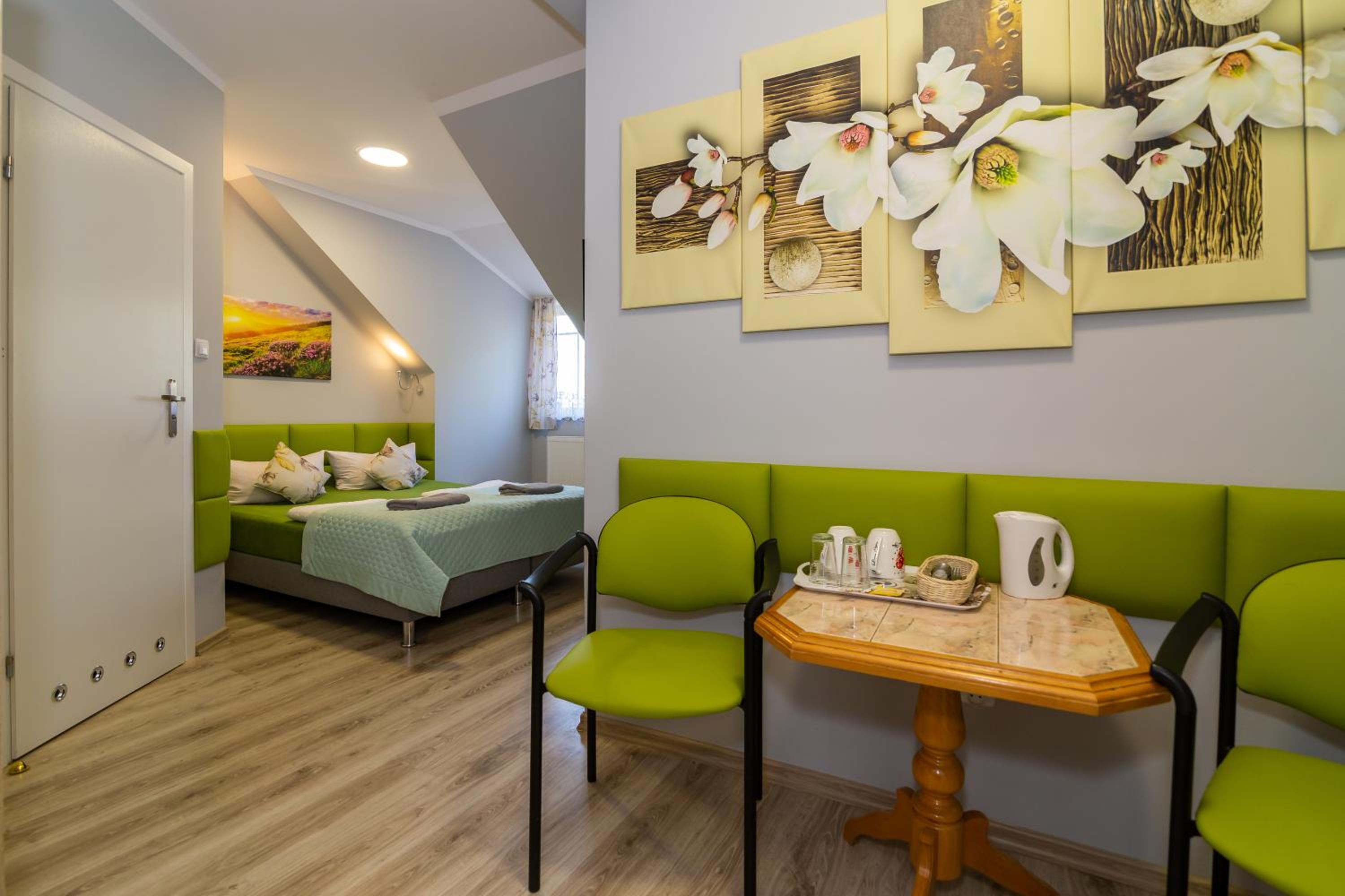 Double Room - Photo 2