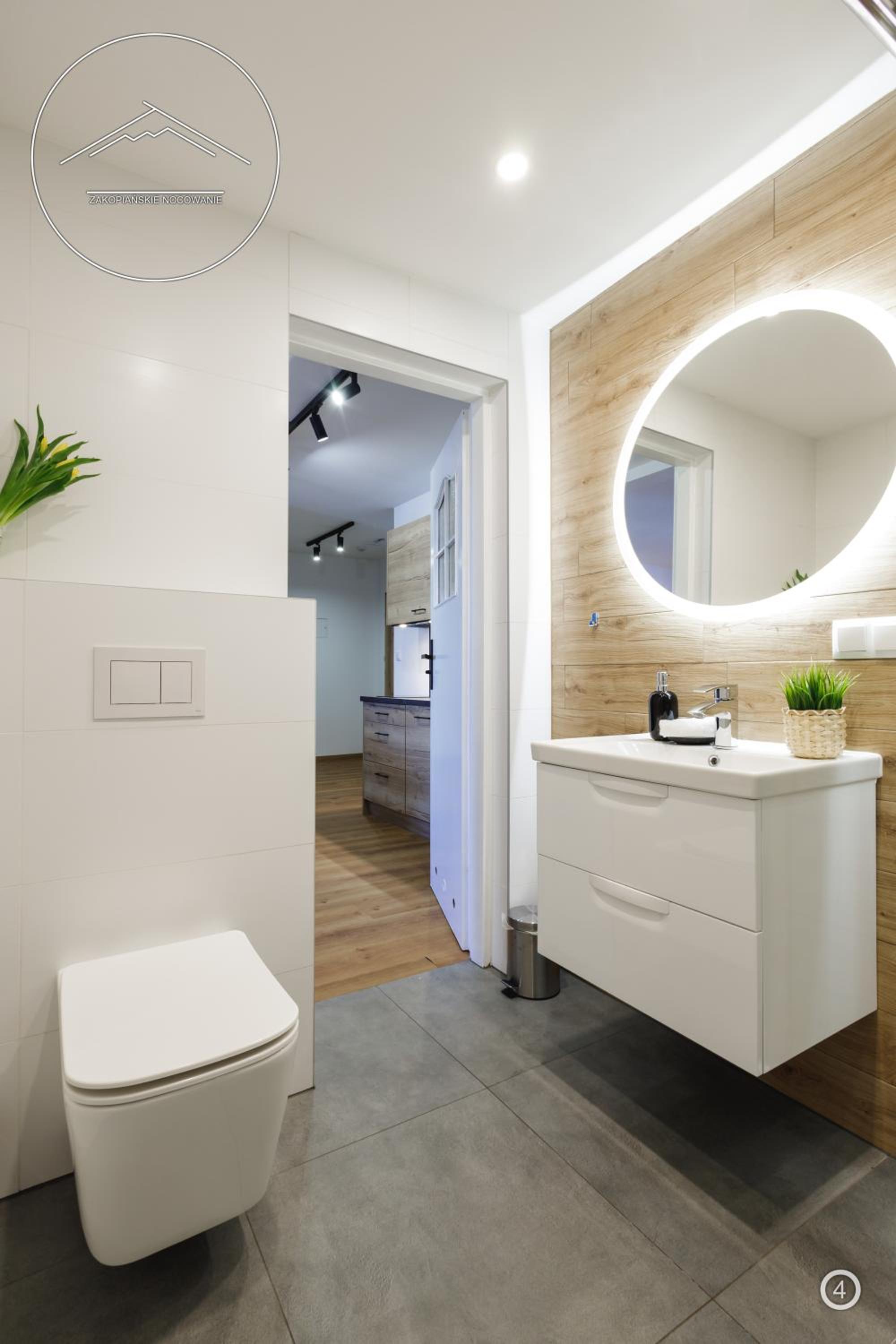 Studio Apartment
