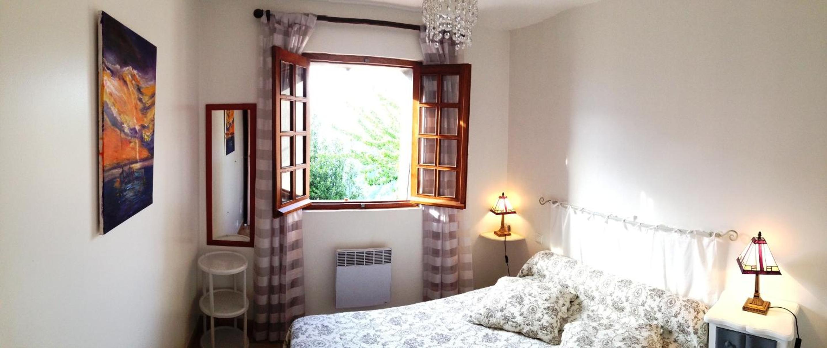 One-Bedroom House photo 1