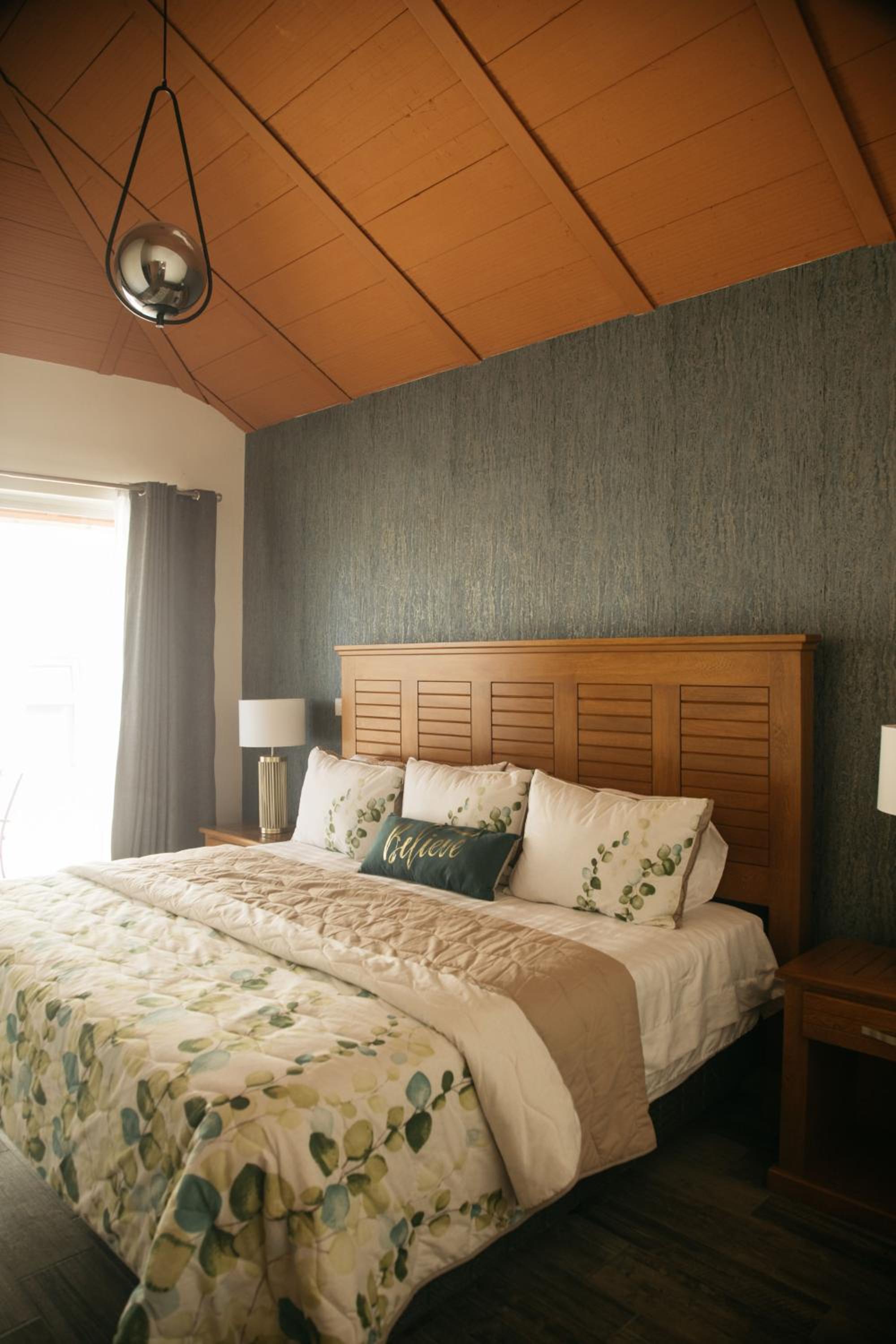 Deluxe Family Room photo 3