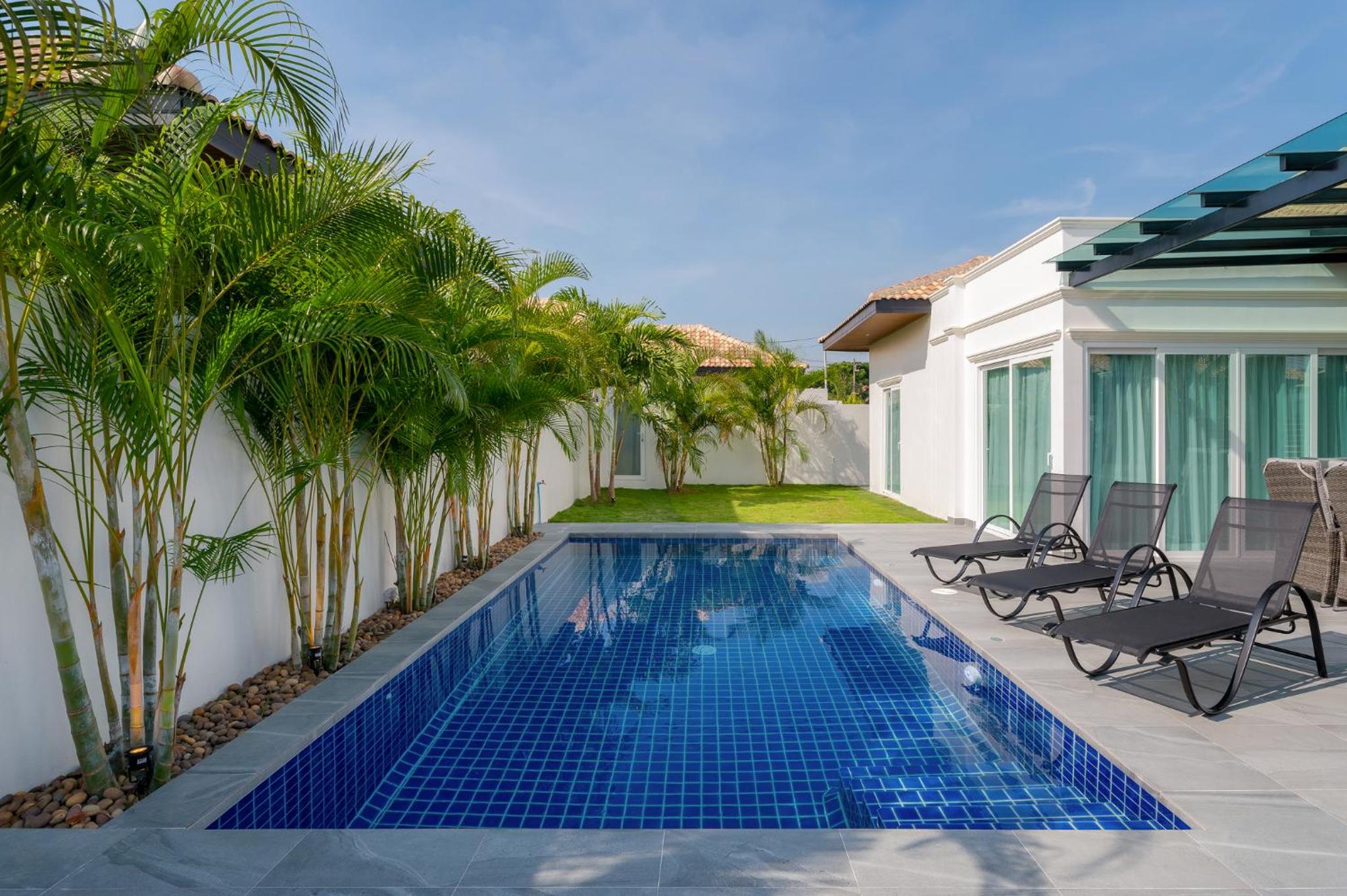 Three-Bedroom Villa - Photo 22