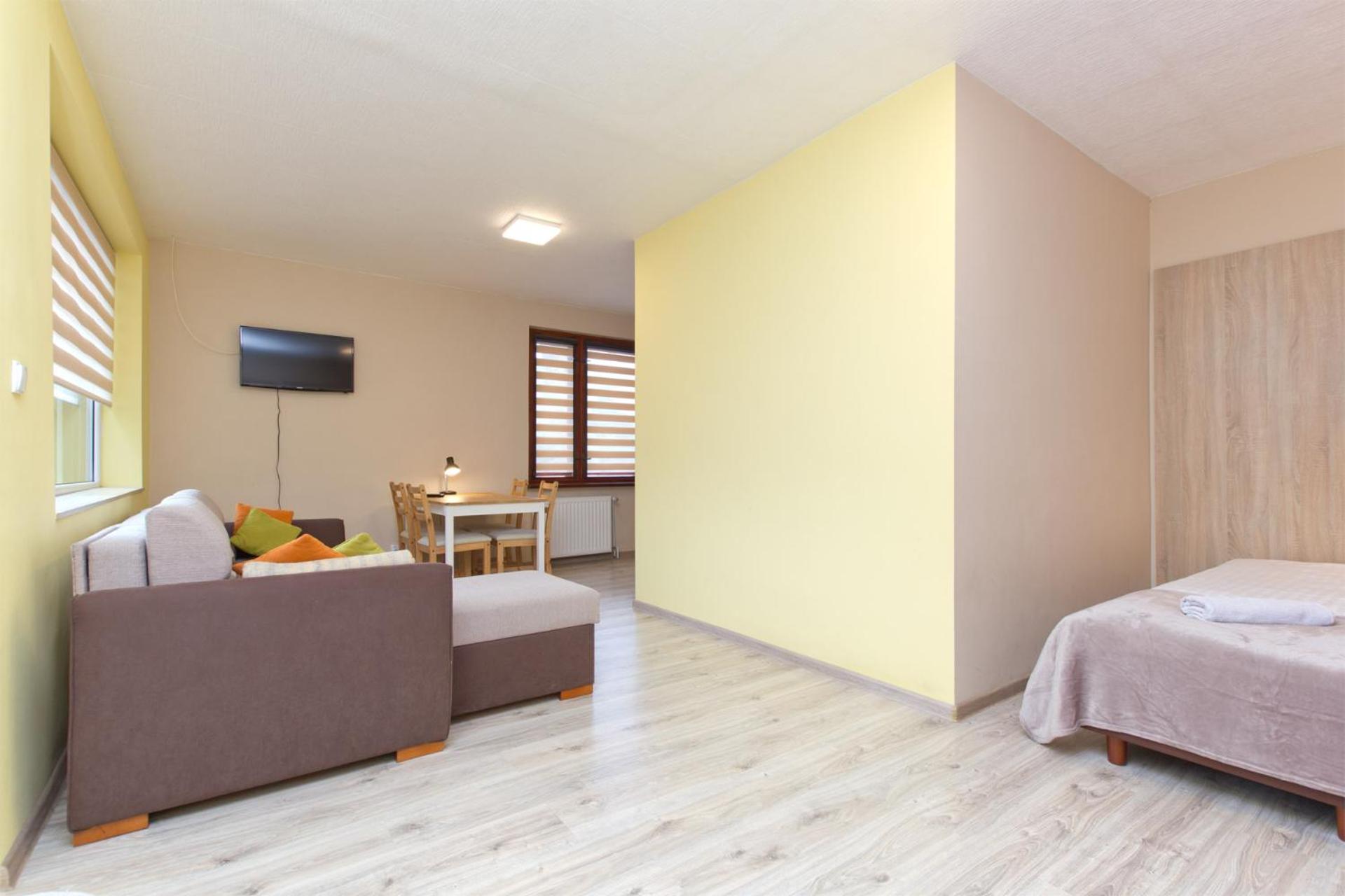 Apartment with Private Garden photo 3