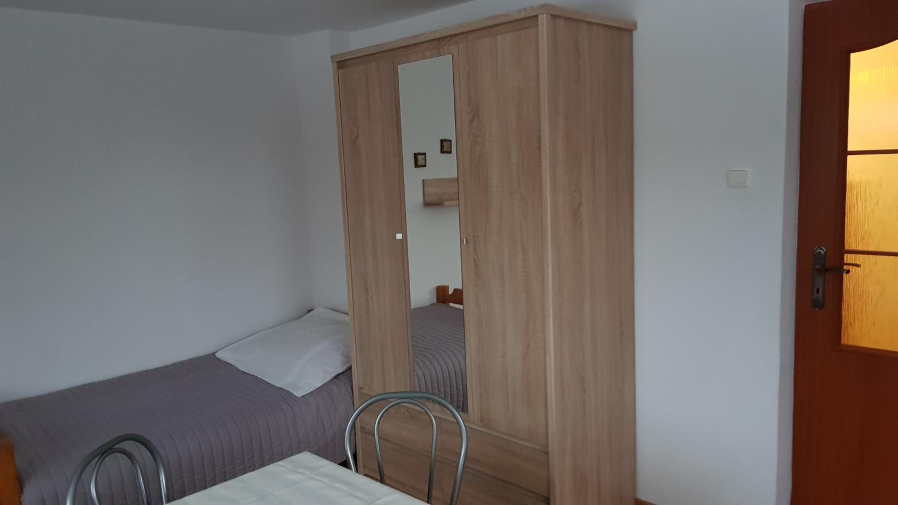 Quadruple Room with Private External Bathroom photo 3