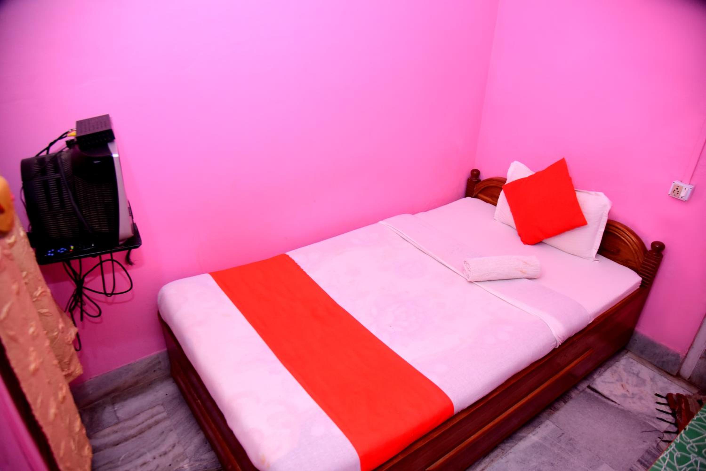 Single Room with Bathroom