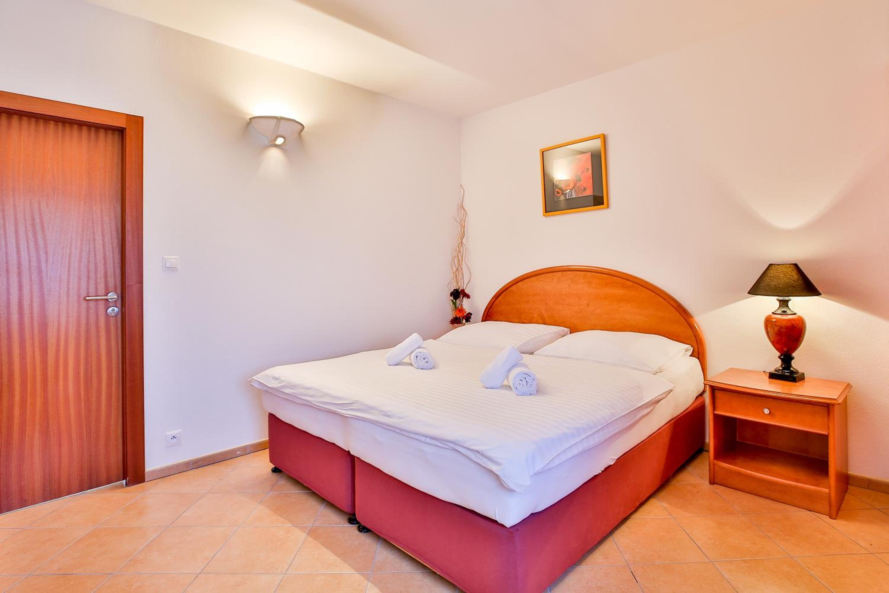 Double Room with Patio photo 2