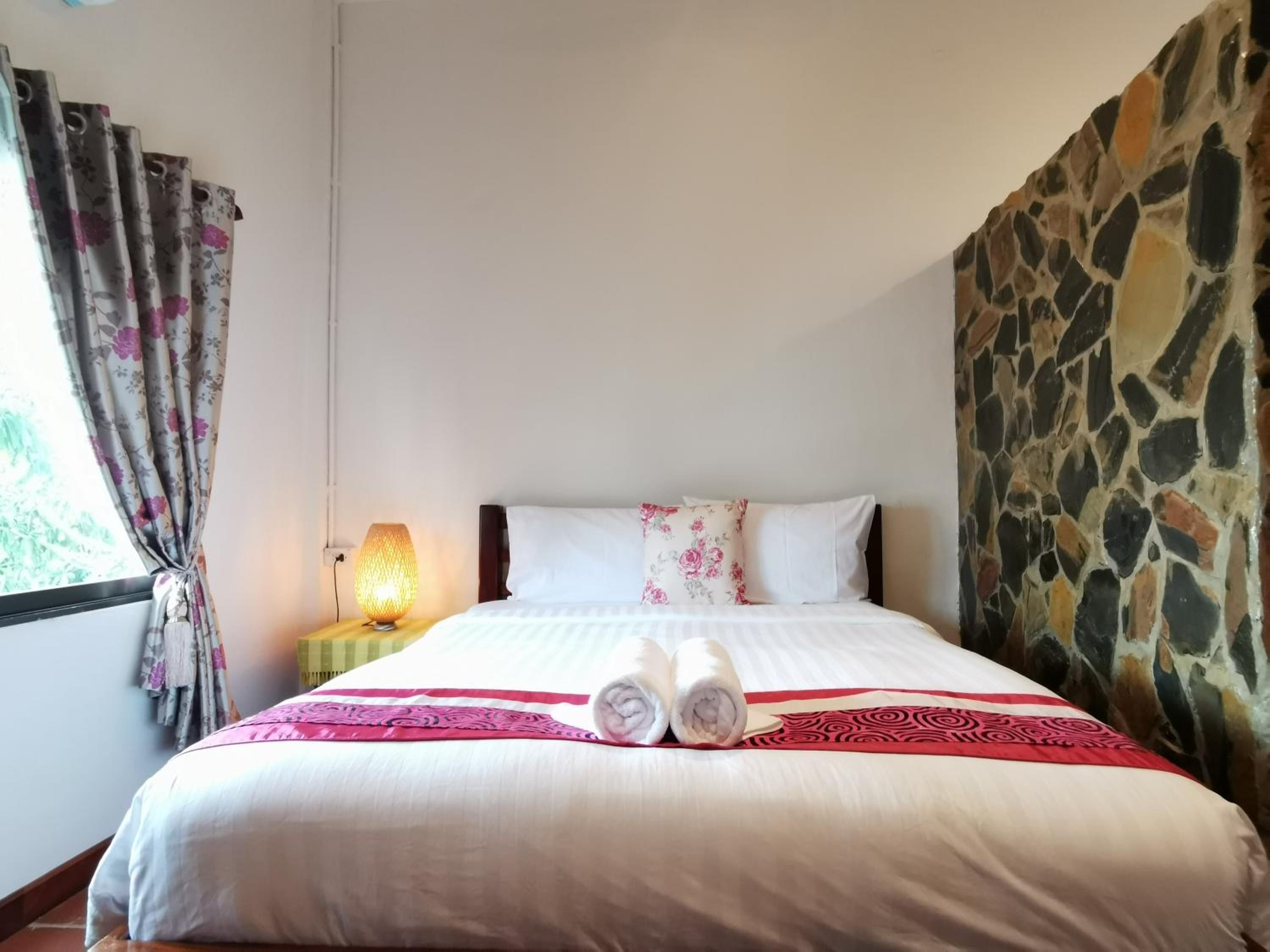 Large Double Room photo 1