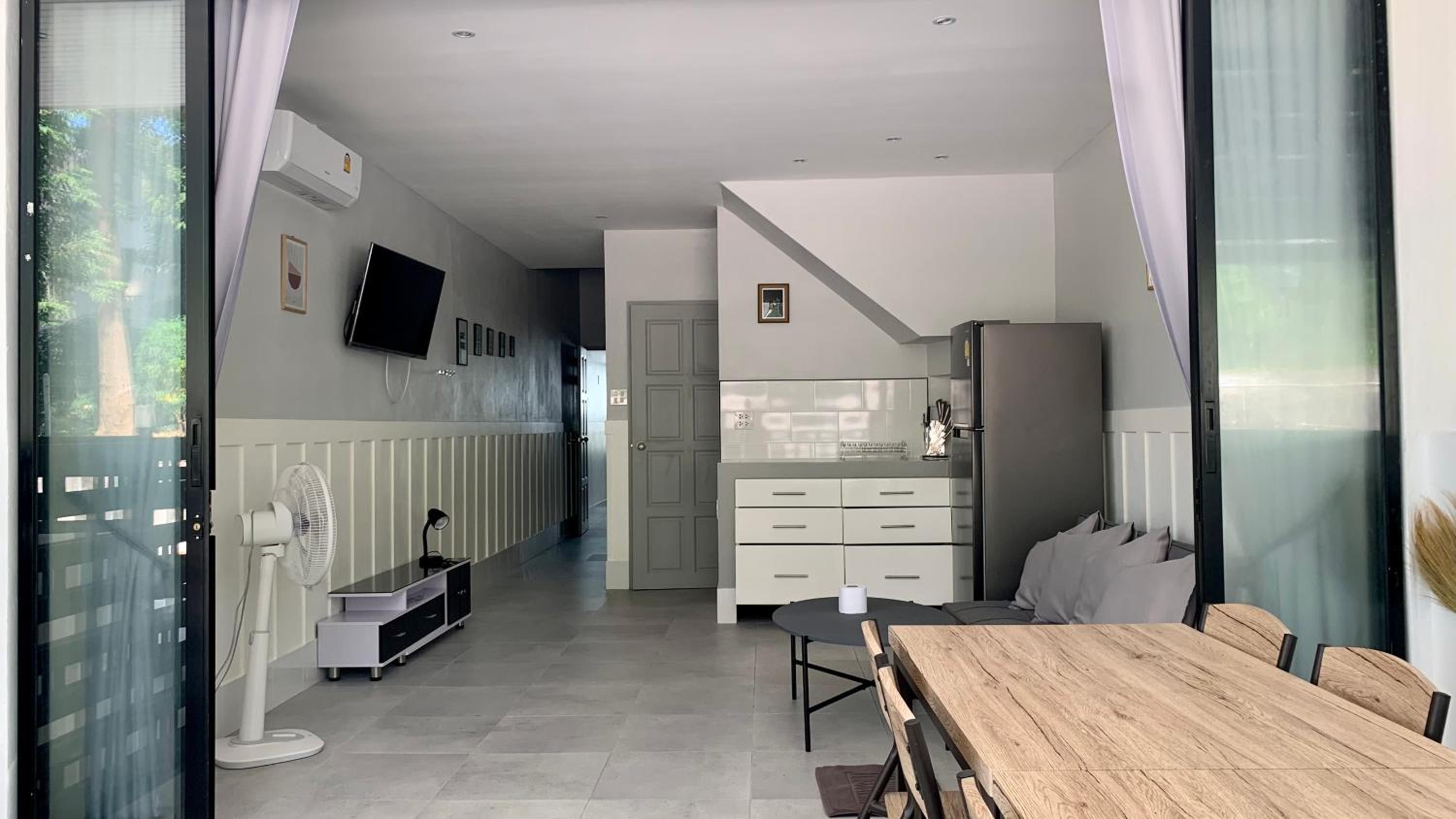 Three-Bedroom House photo 1
