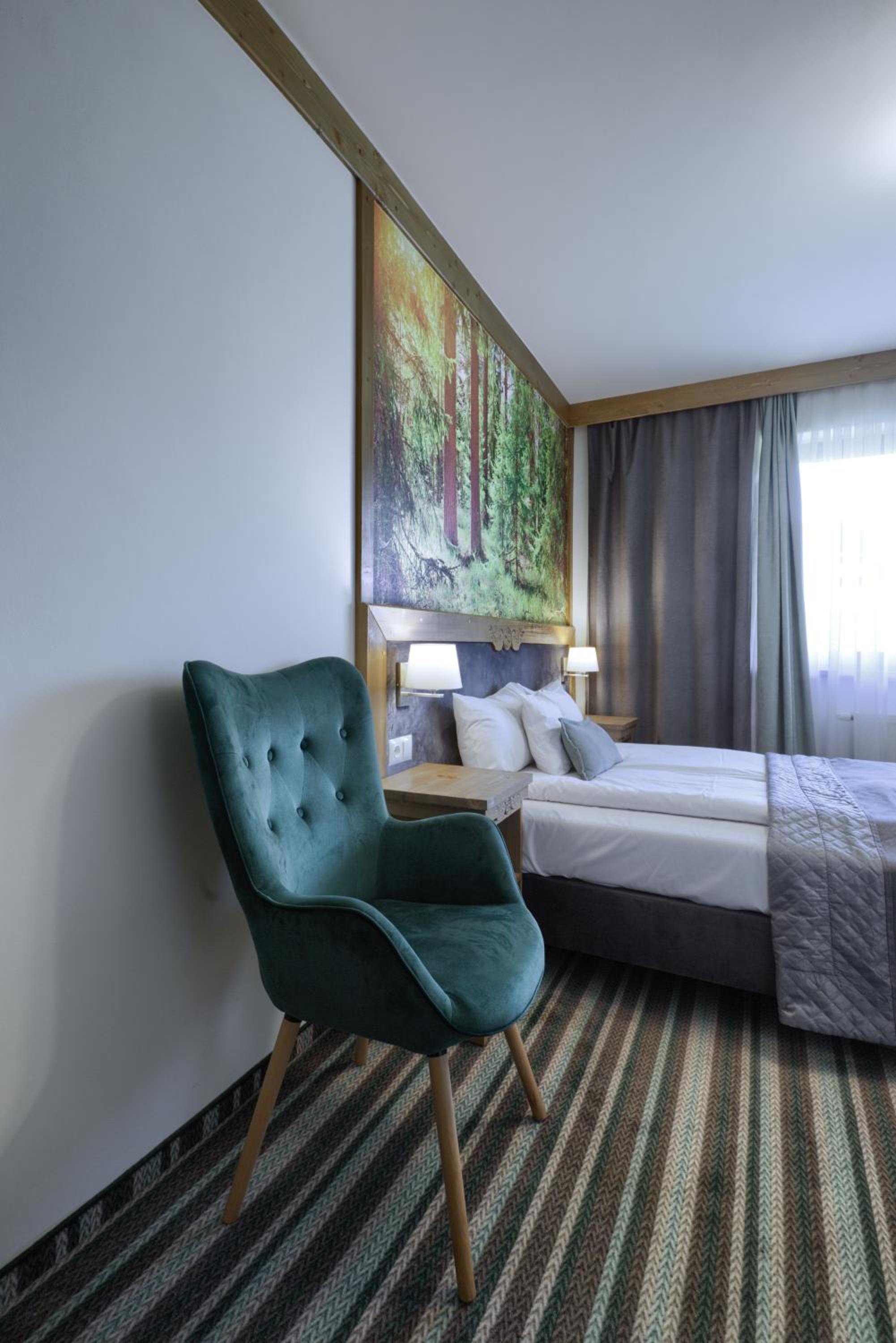 Large Double Room photo 2