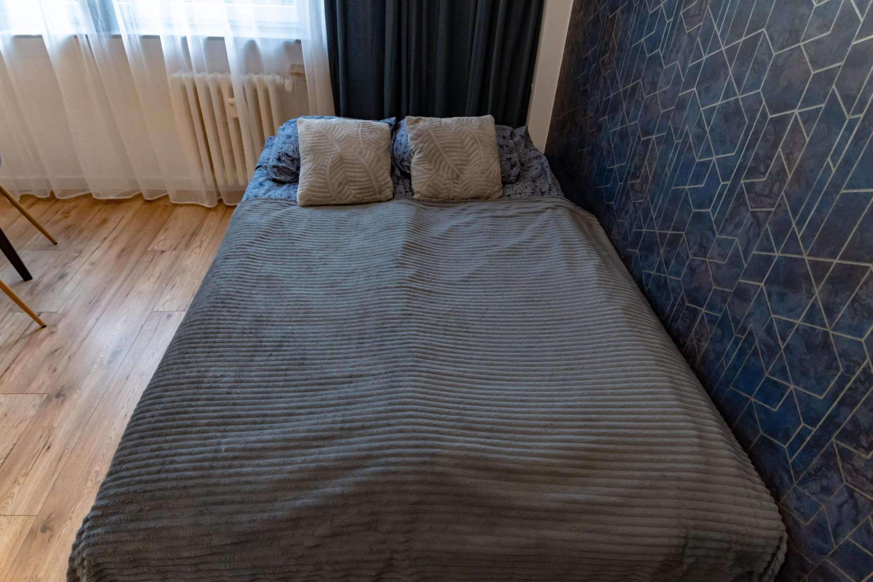 One-Bedroom Apartment - Photo 9